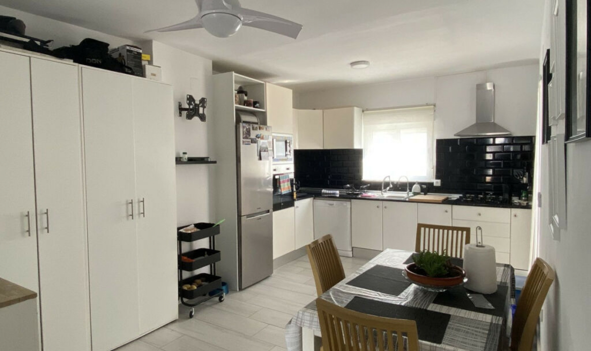 Další prodej - Apartment -
New Golden Mile