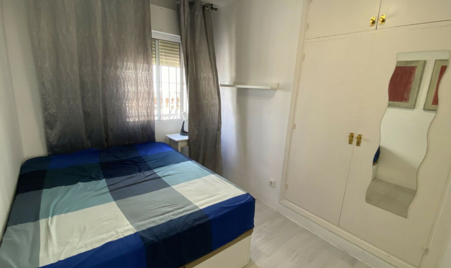 Další prodej - Apartment -
New Golden Mile