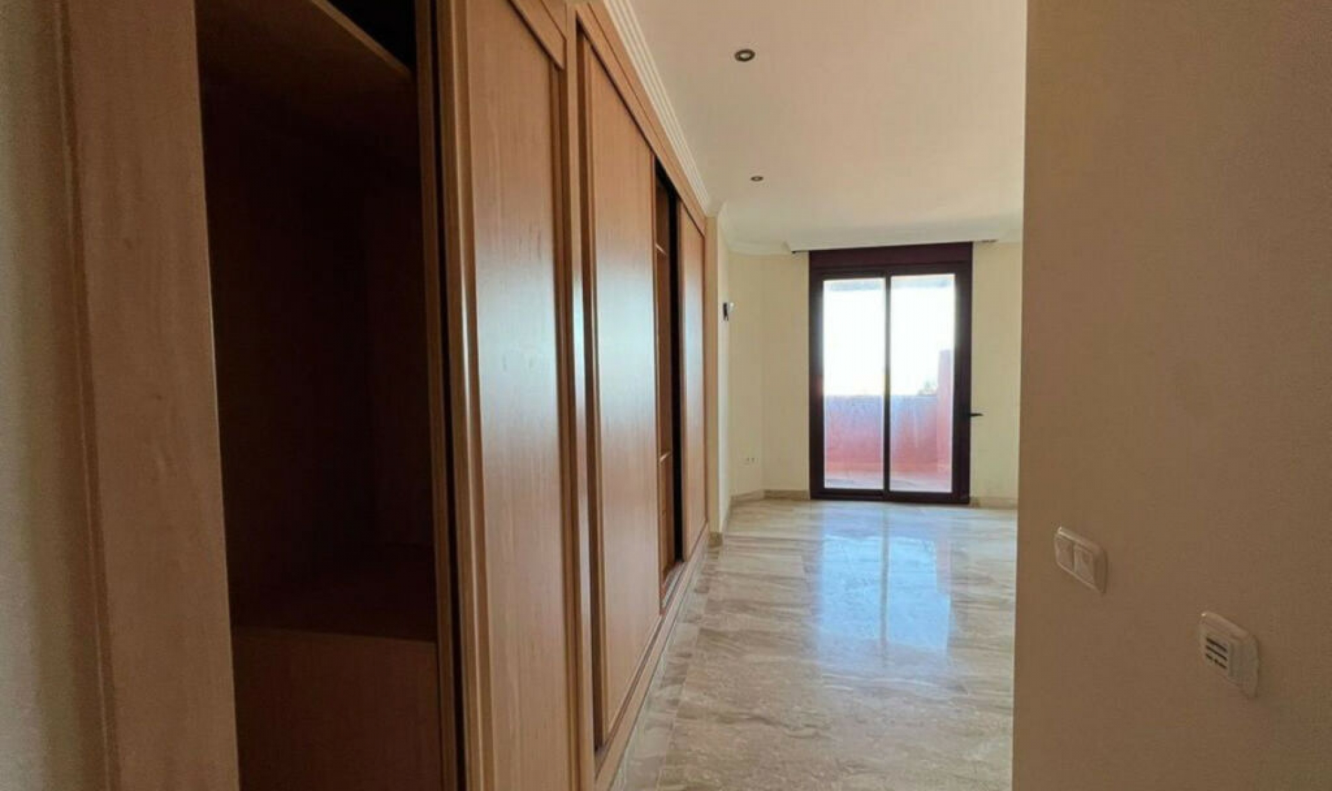 Další prodej - Apartment -
New Golden Mile