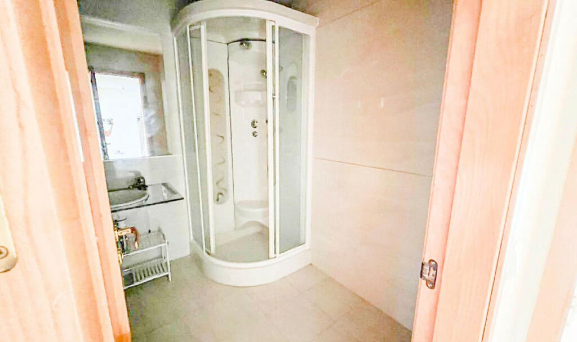 Další prodej - Apartment -
New Golden Mile