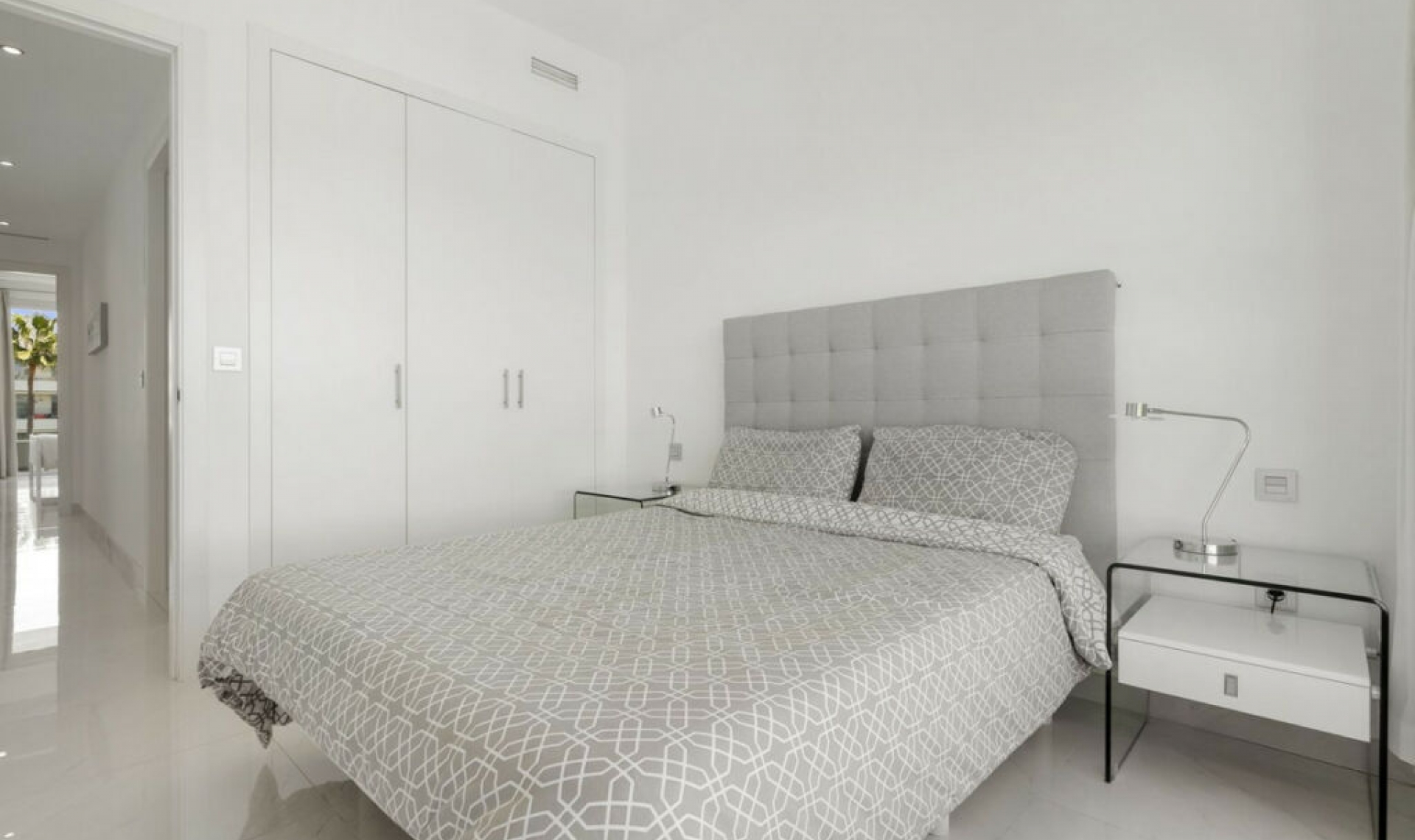 Další prodej - Apartment -
New Golden Mile