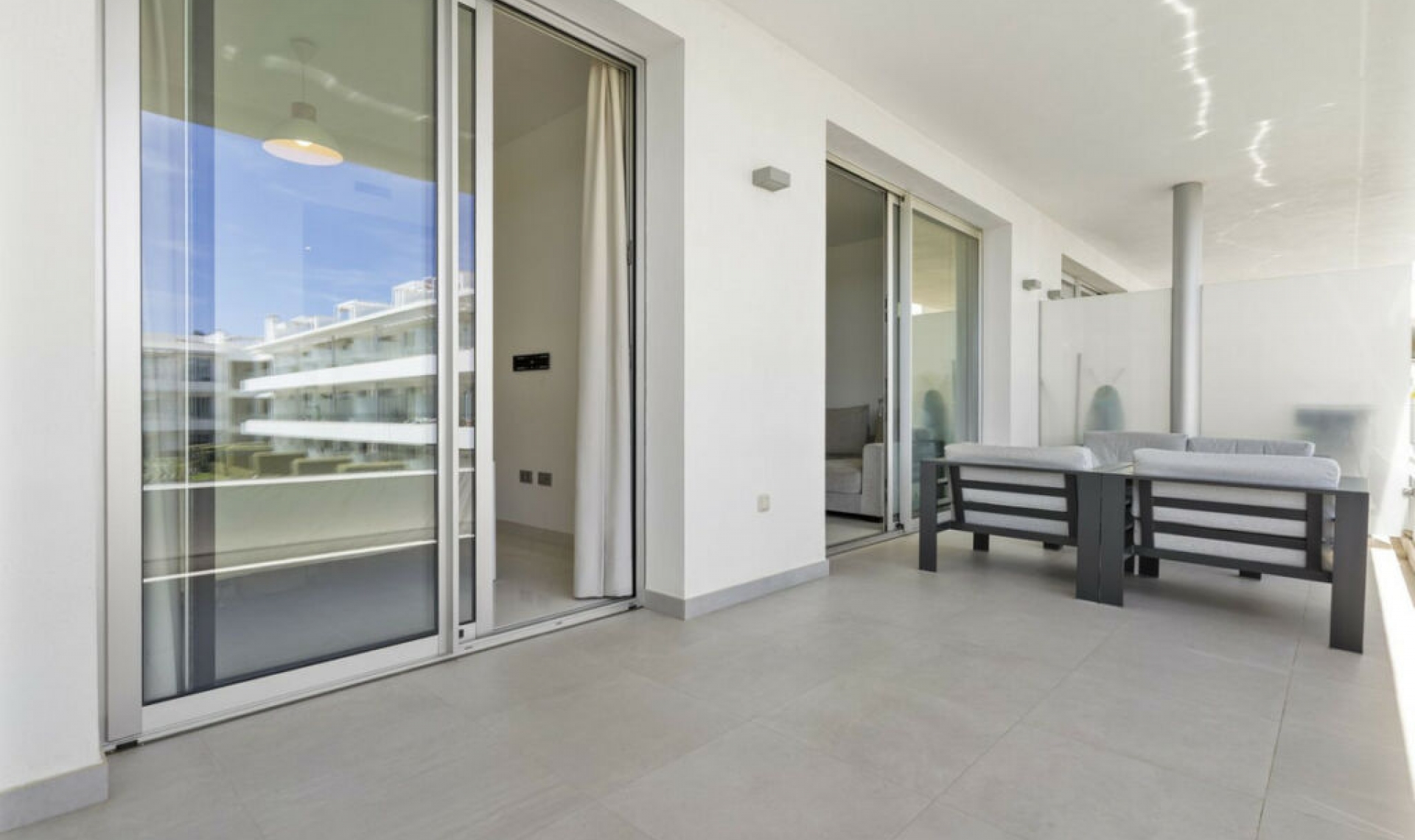 Další prodej - Apartment -
New Golden Mile