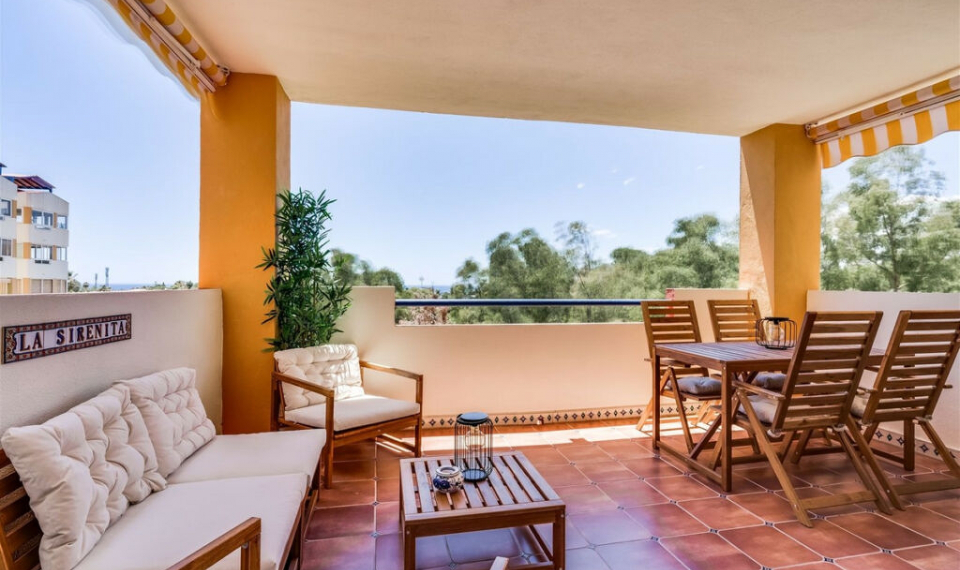 Další prodej - Apartment -
New Golden Mile