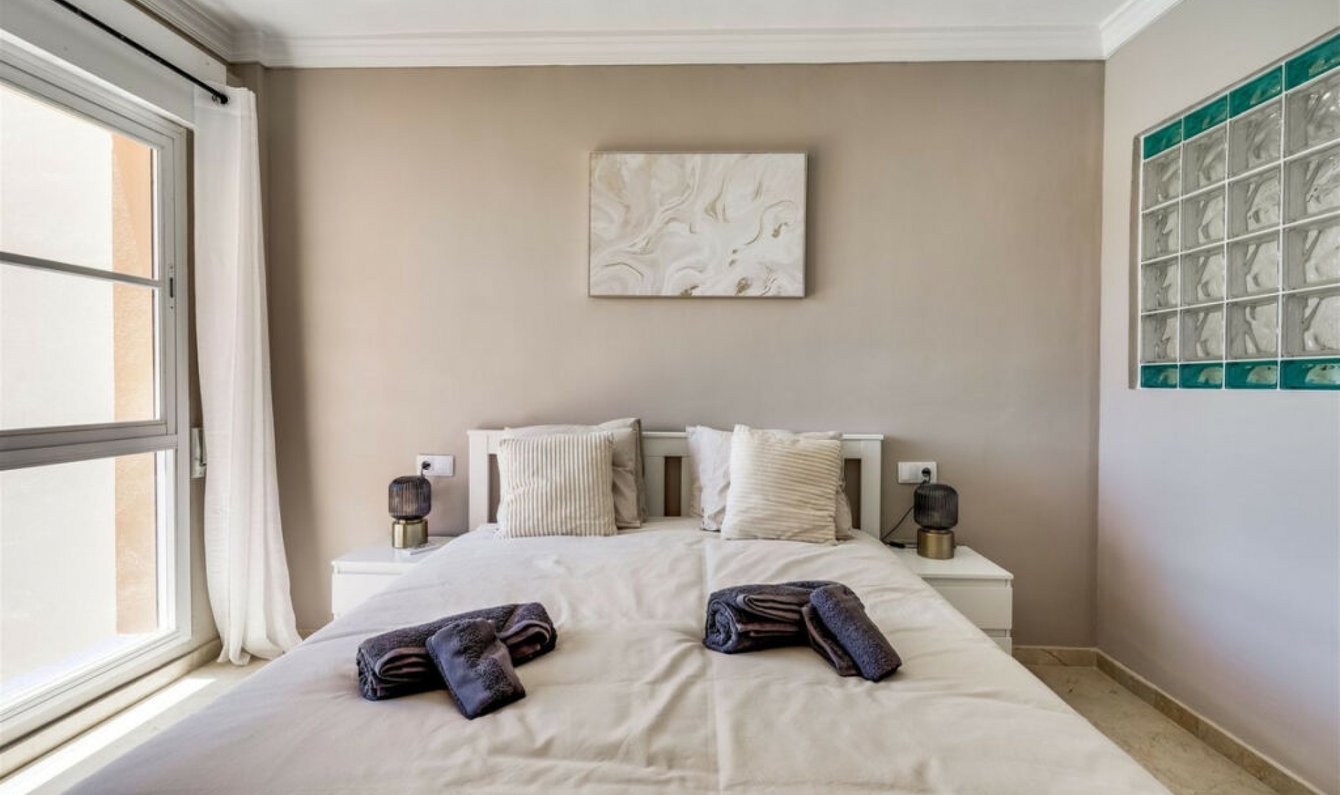 Další prodej - Apartment -
New Golden Mile