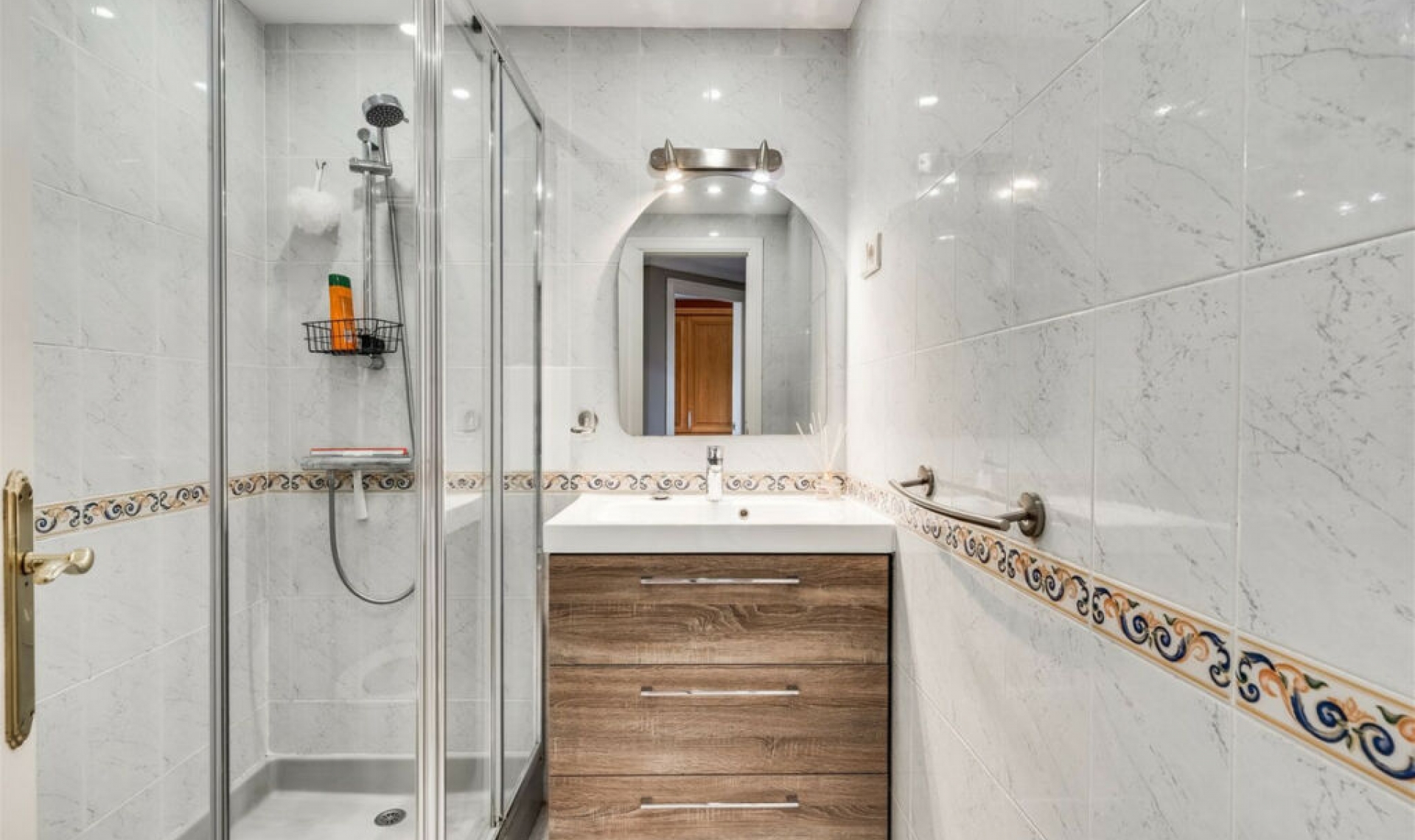 Další prodej - Apartment -
New Golden Mile