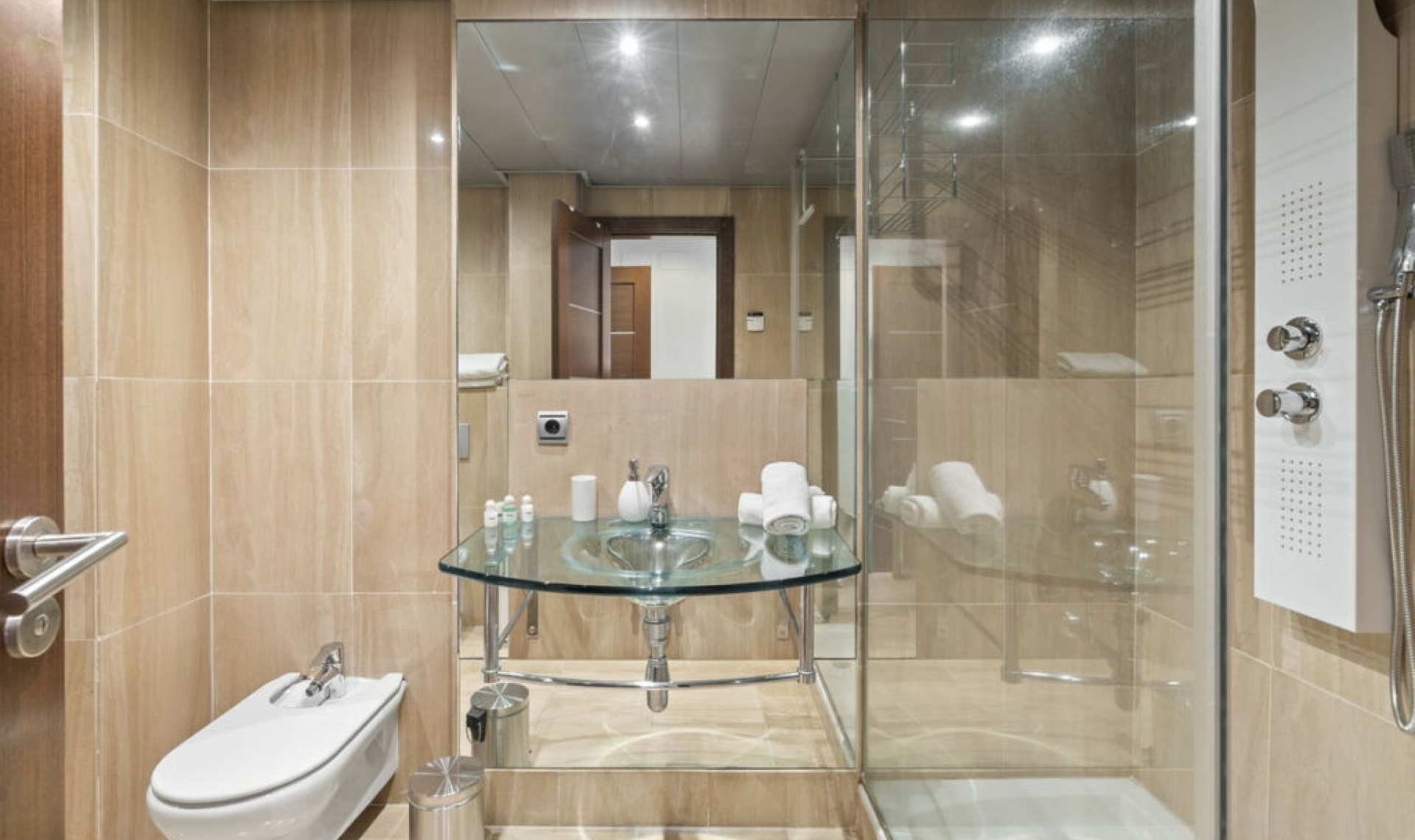 Další prodej - Apartment -
New Golden Mile