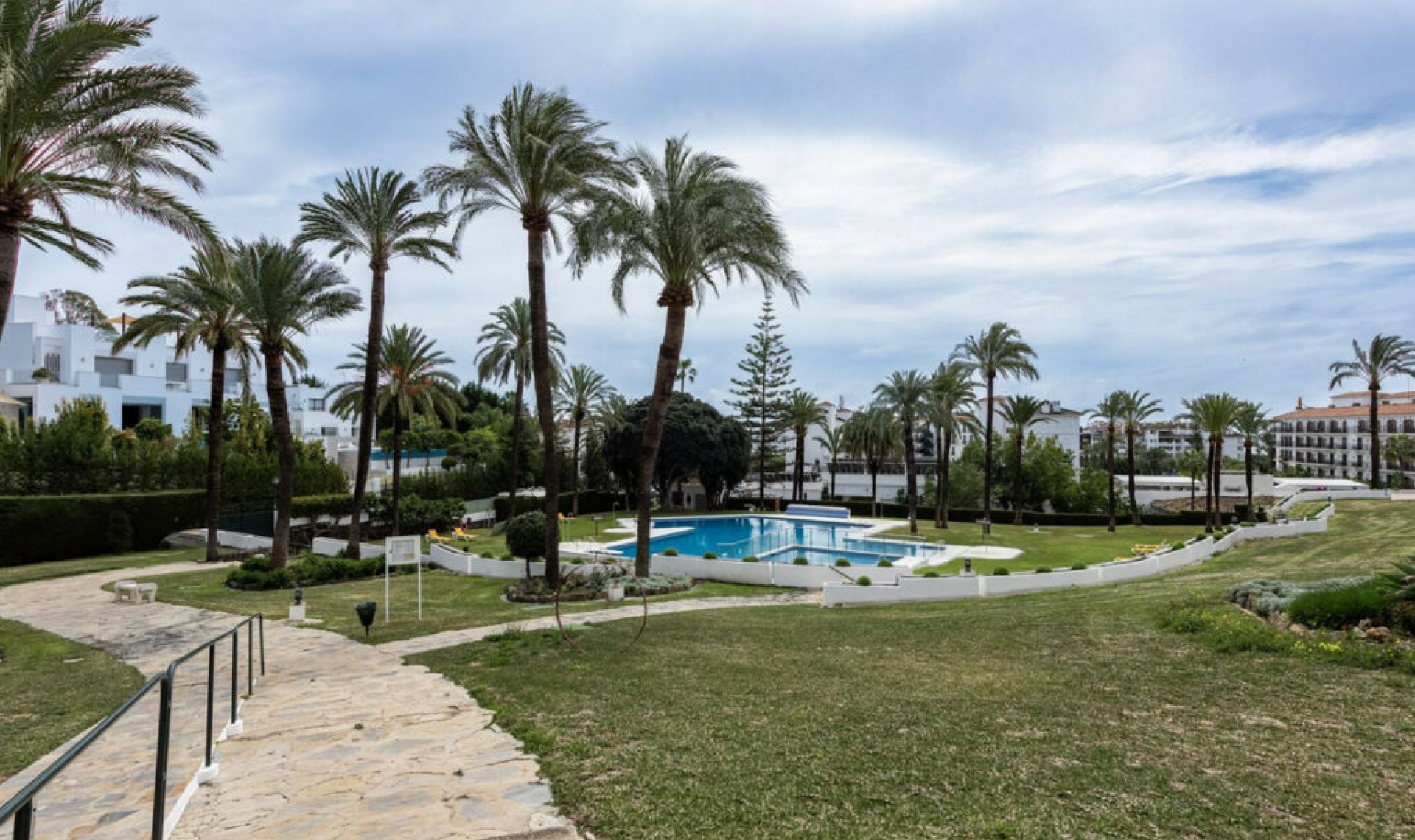 Další prodej - Apartment -
Nueva Andalucía