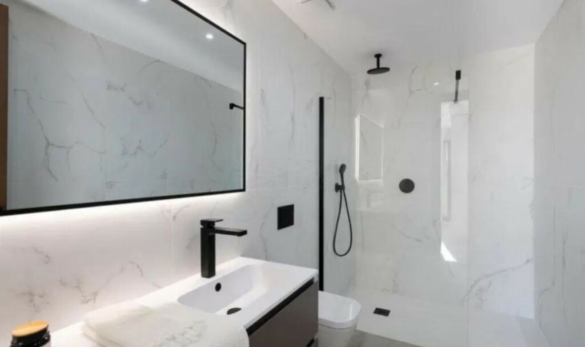 Další prodej - Apartment -
Puerto Banús