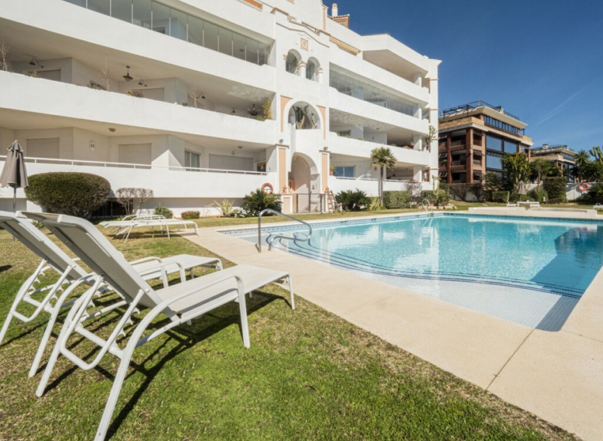 Další prodej - Apartment -
Puerto Banús