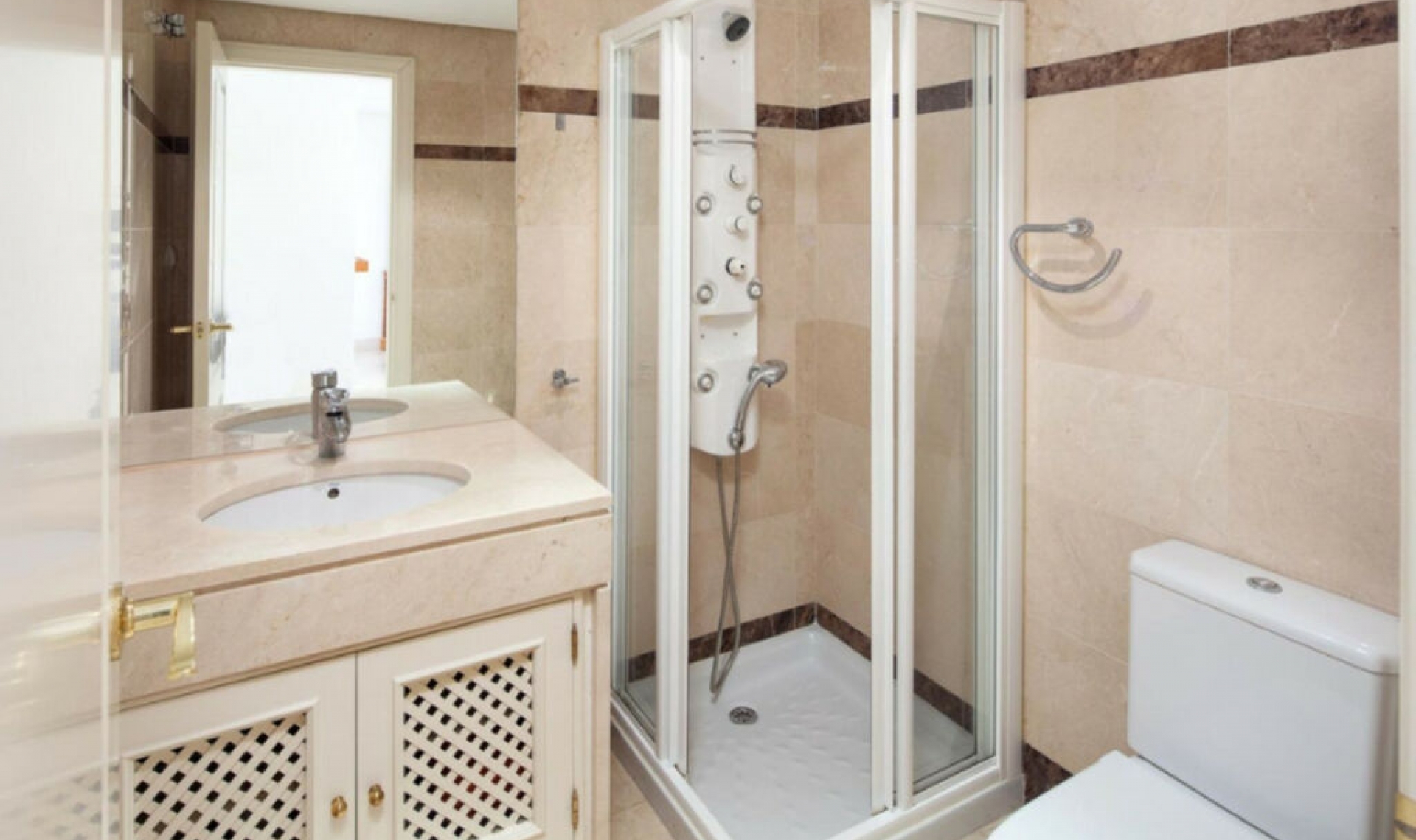 Další prodej - Apartment -
Puerto Banús