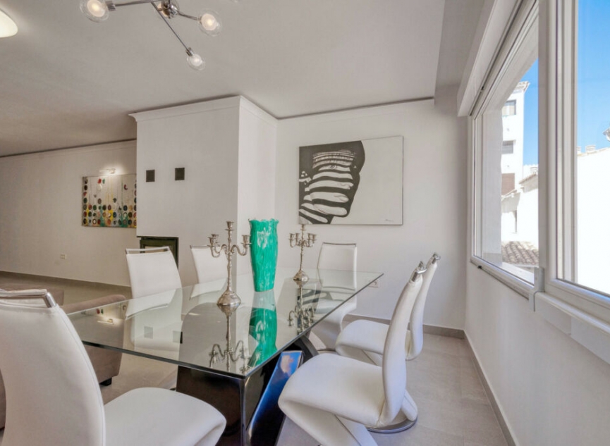 Další prodej - Apartment -
Puerto Banús