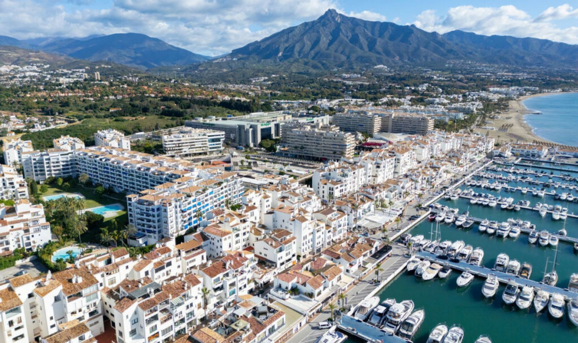 Další prodej - Apartment -
Puerto Banús