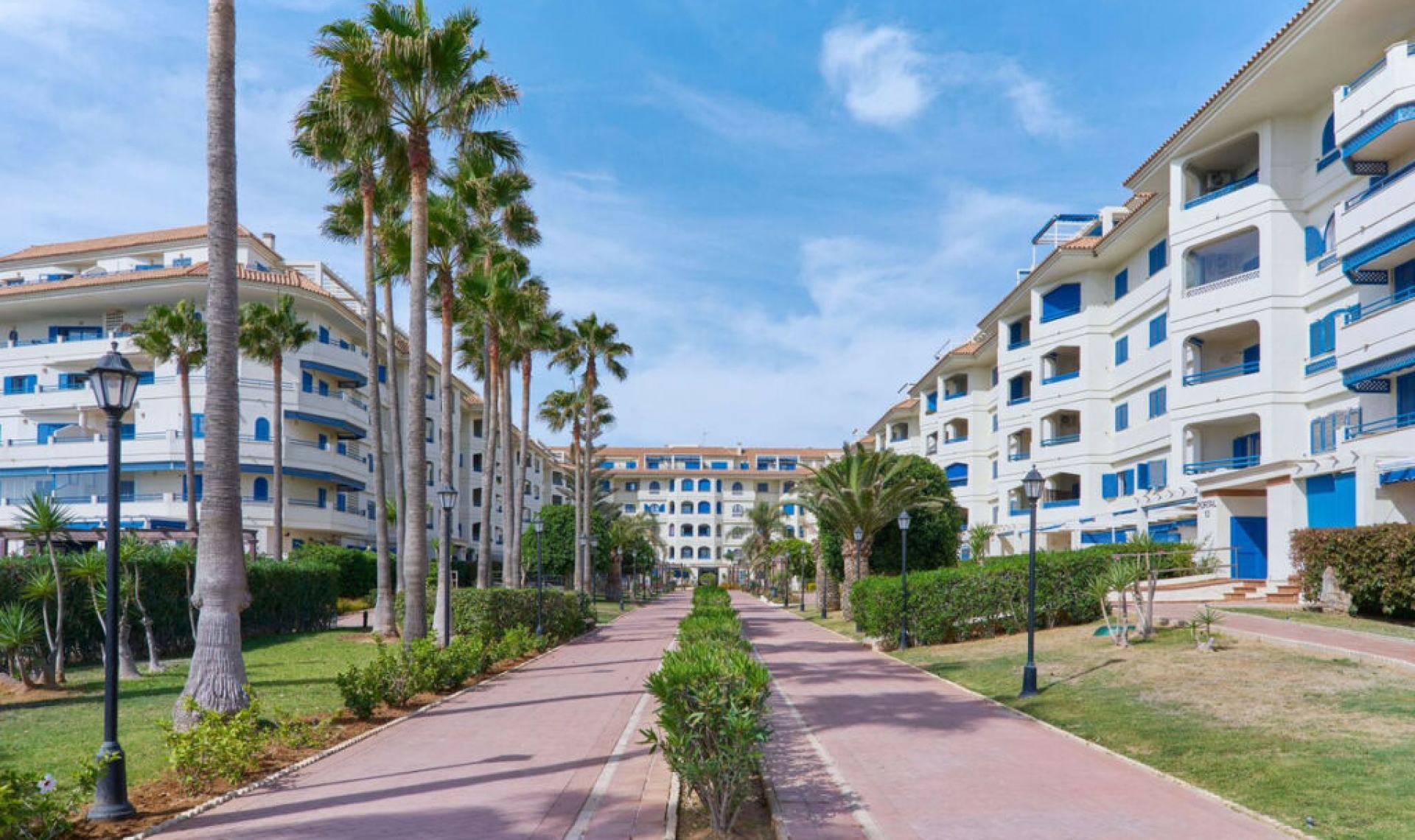 Další prodej - Apartment -
San Luis de Sabinillas