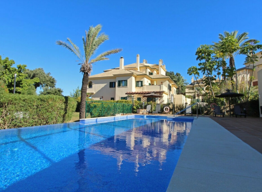 Další prodej - Apartment -
San Roque Club
