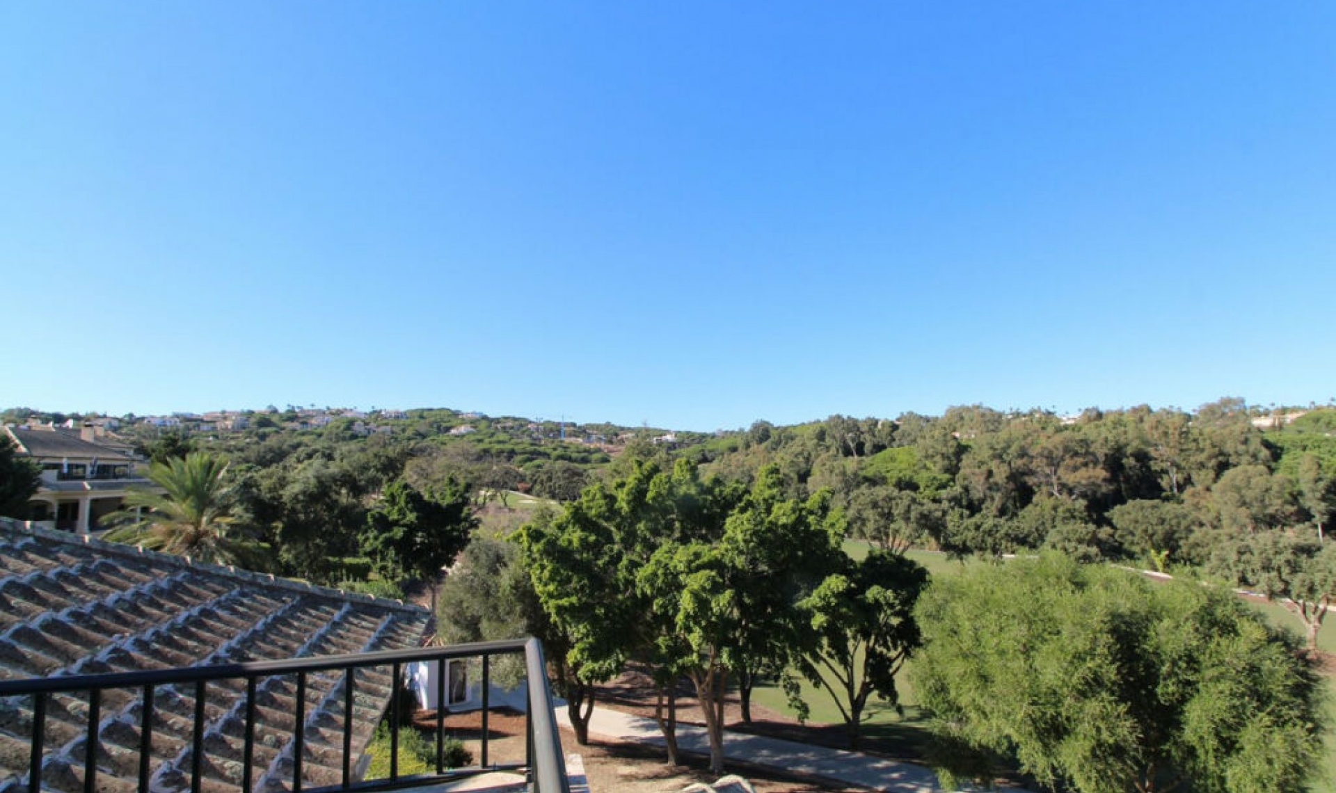 Další prodej - Apartment -
San Roque Club