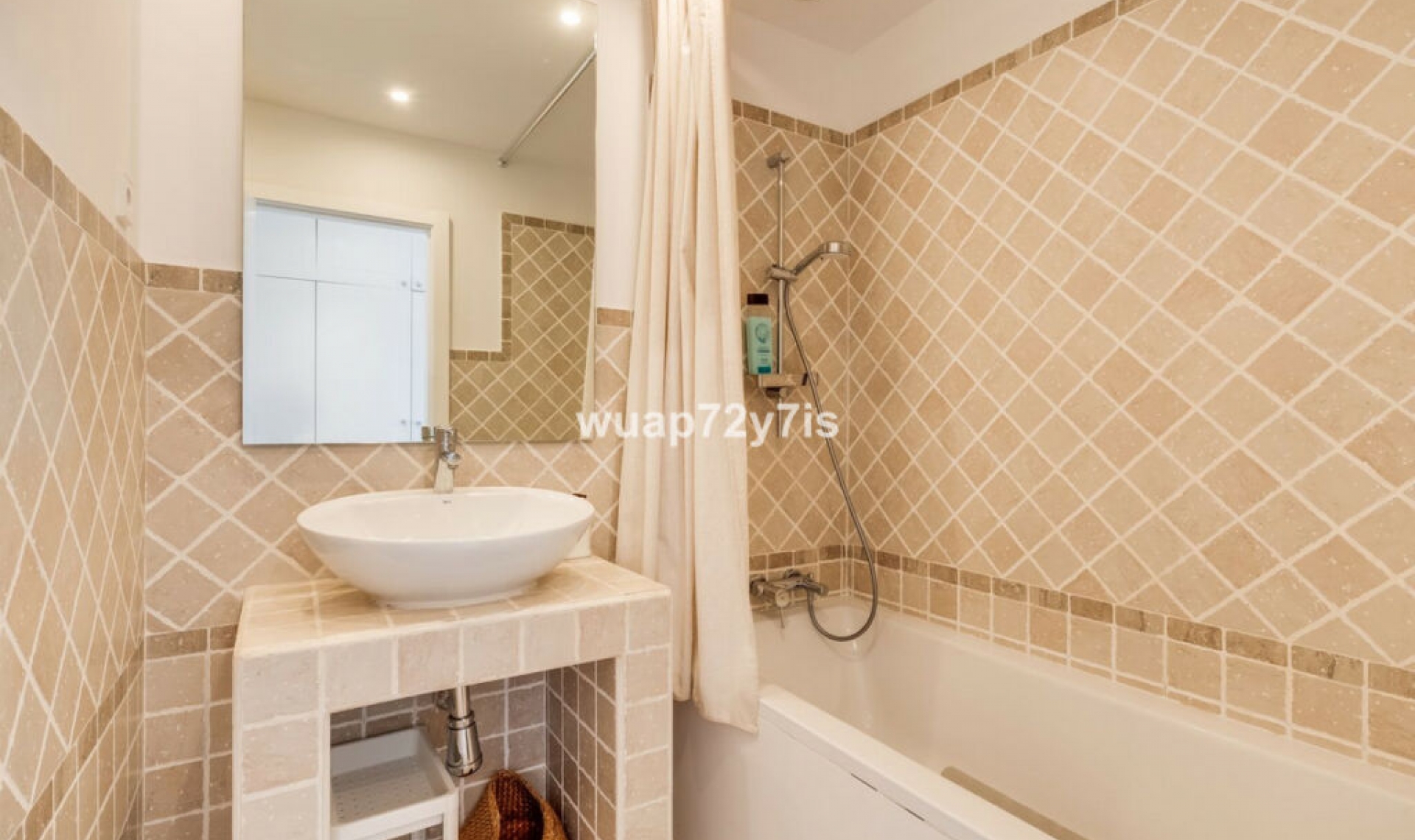 Další prodej - Apartment -
Selwo