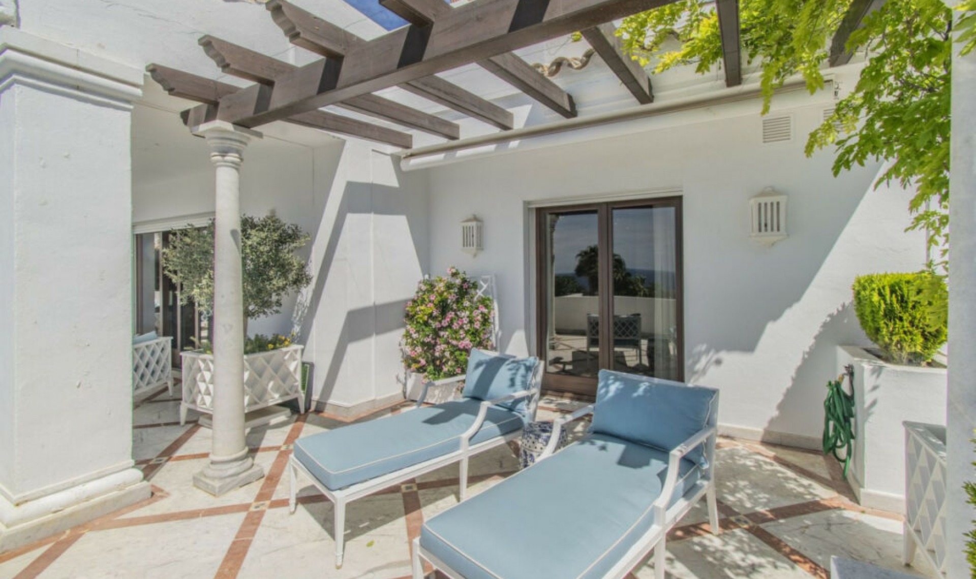 Další prodej - Apartment -
Sierra Blanca
