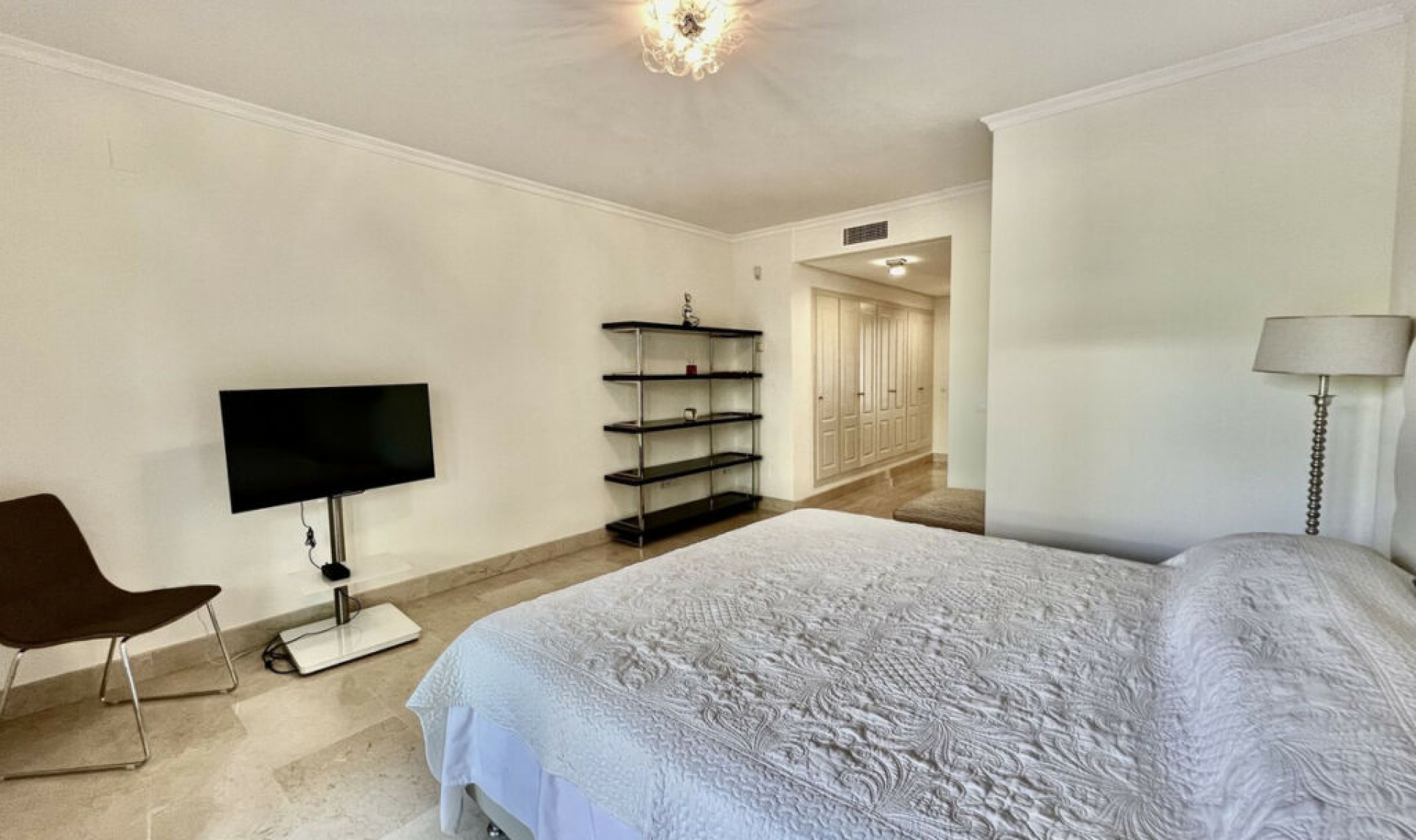 Další prodej - Apartment -
The Golden Mile