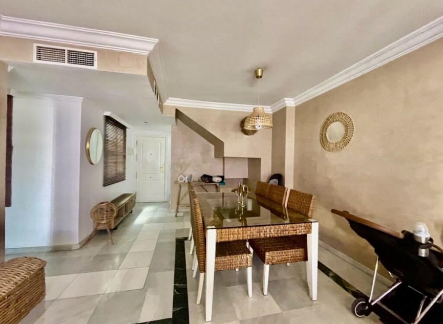 Další prodej - Apartment -
The Golden Mile