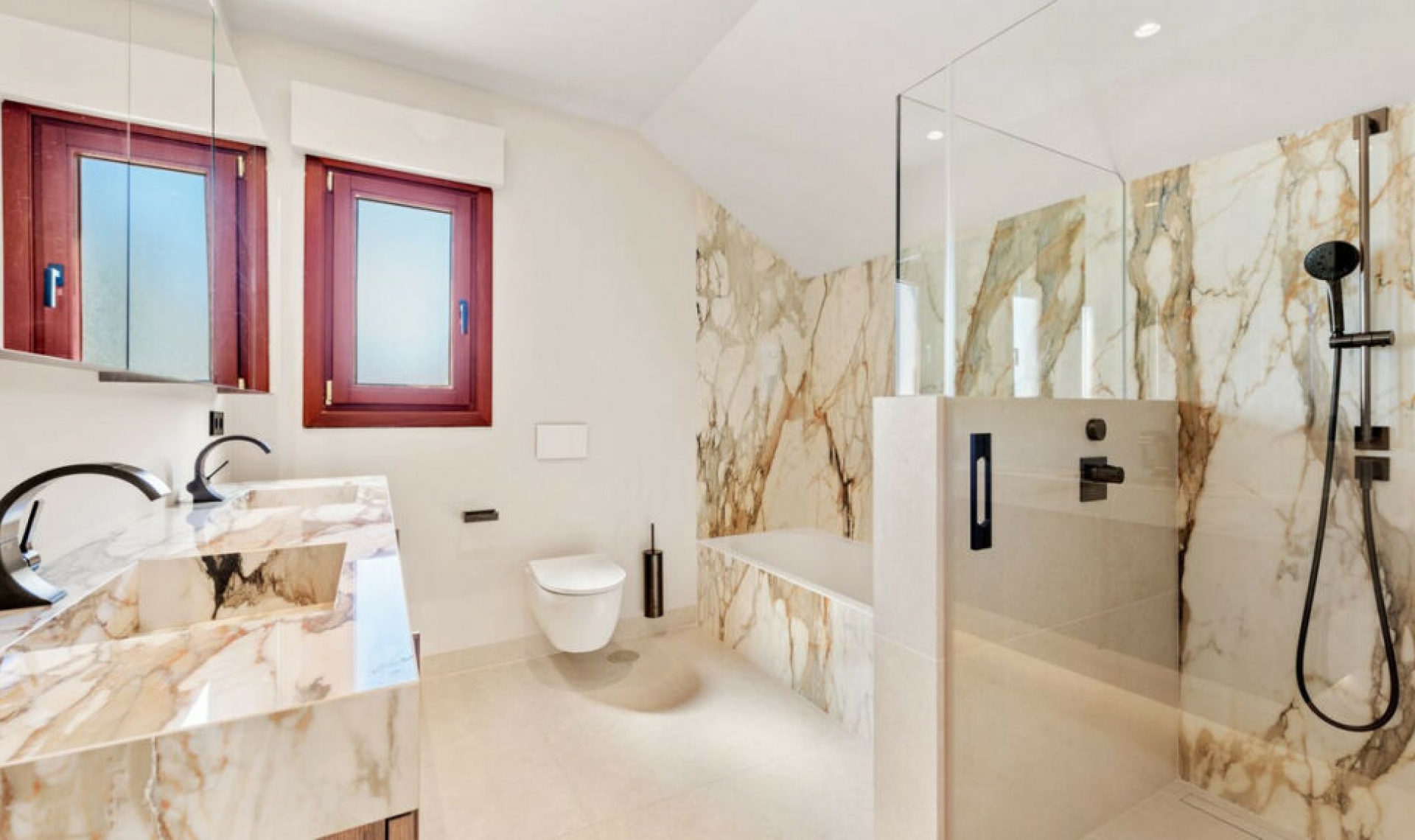 Další prodej - Apartment -
The Golden Mile