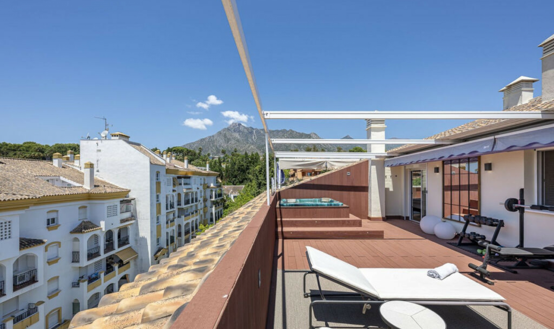 Další prodej - Apartment -
The Golden Mile