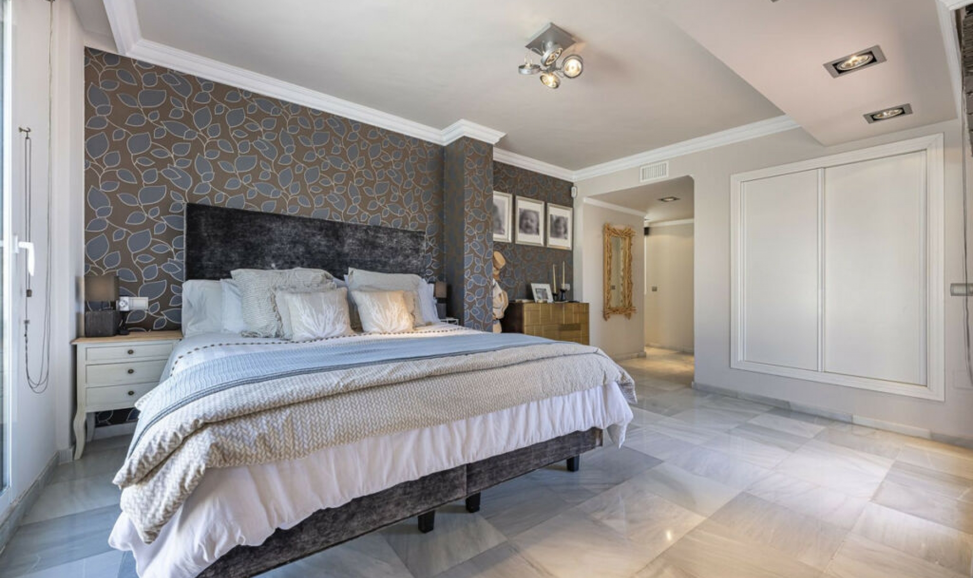 Další prodej - Apartment -
The Golden Mile