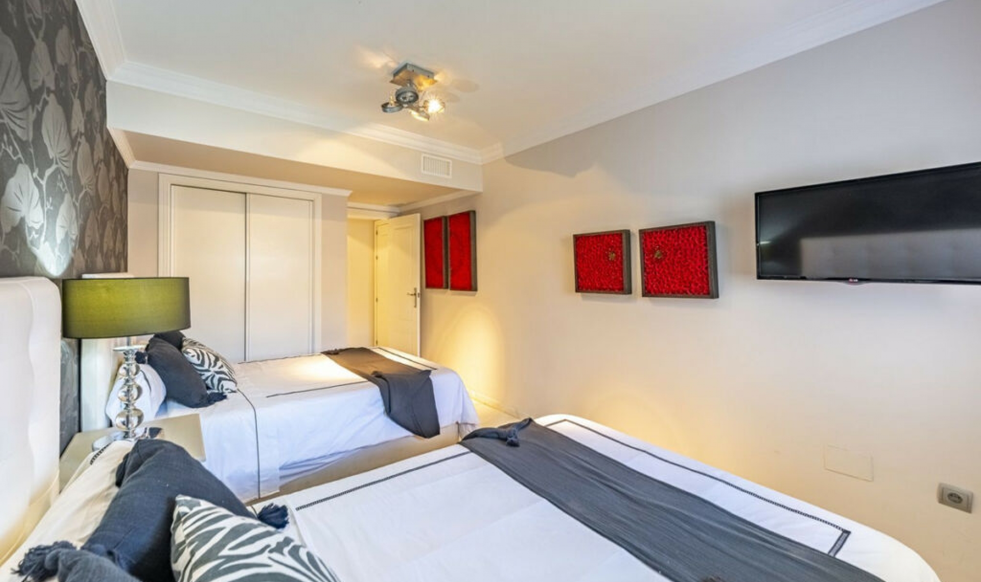 Další prodej - Apartment -
The Golden Mile