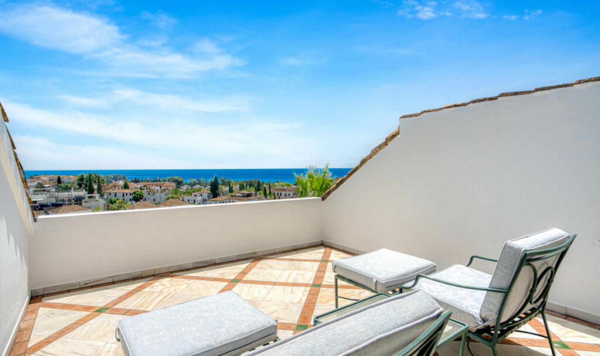 Další prodej - Apartment -
The Golden Mile