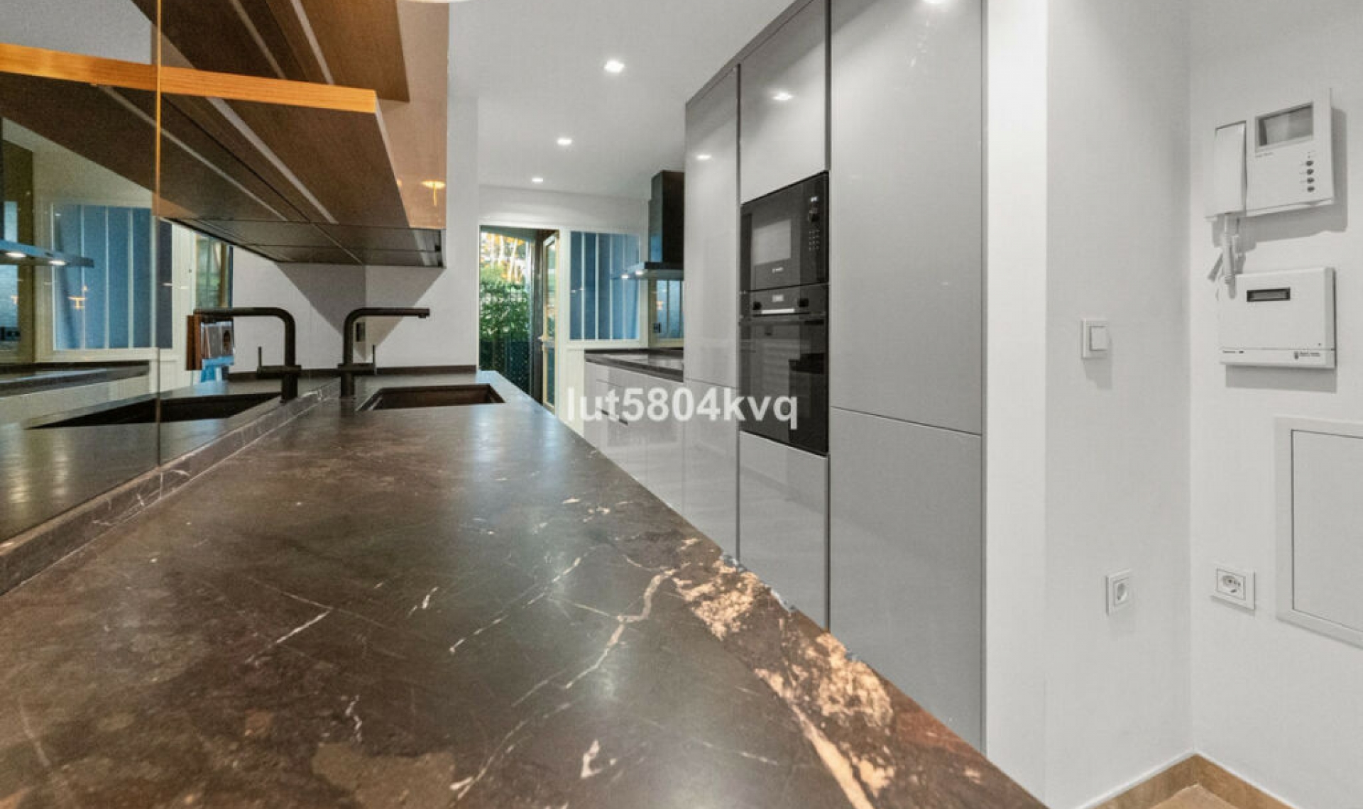 Další prodej - Apartment -
The Golden Mile