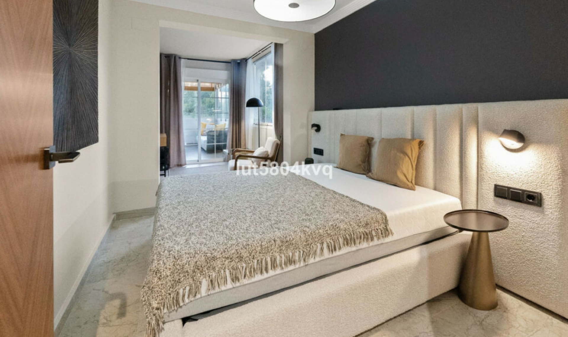 Další prodej - Apartment -
The Golden Mile
