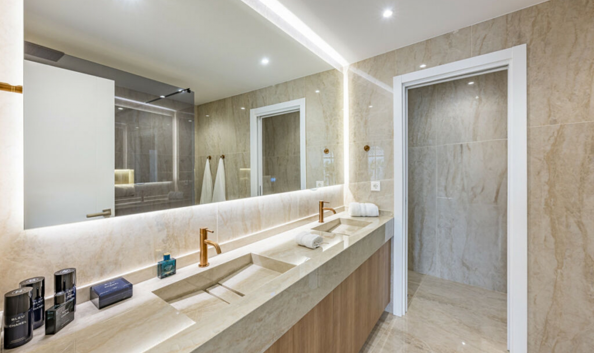 Další prodej - Apartment -
The Golden Mile