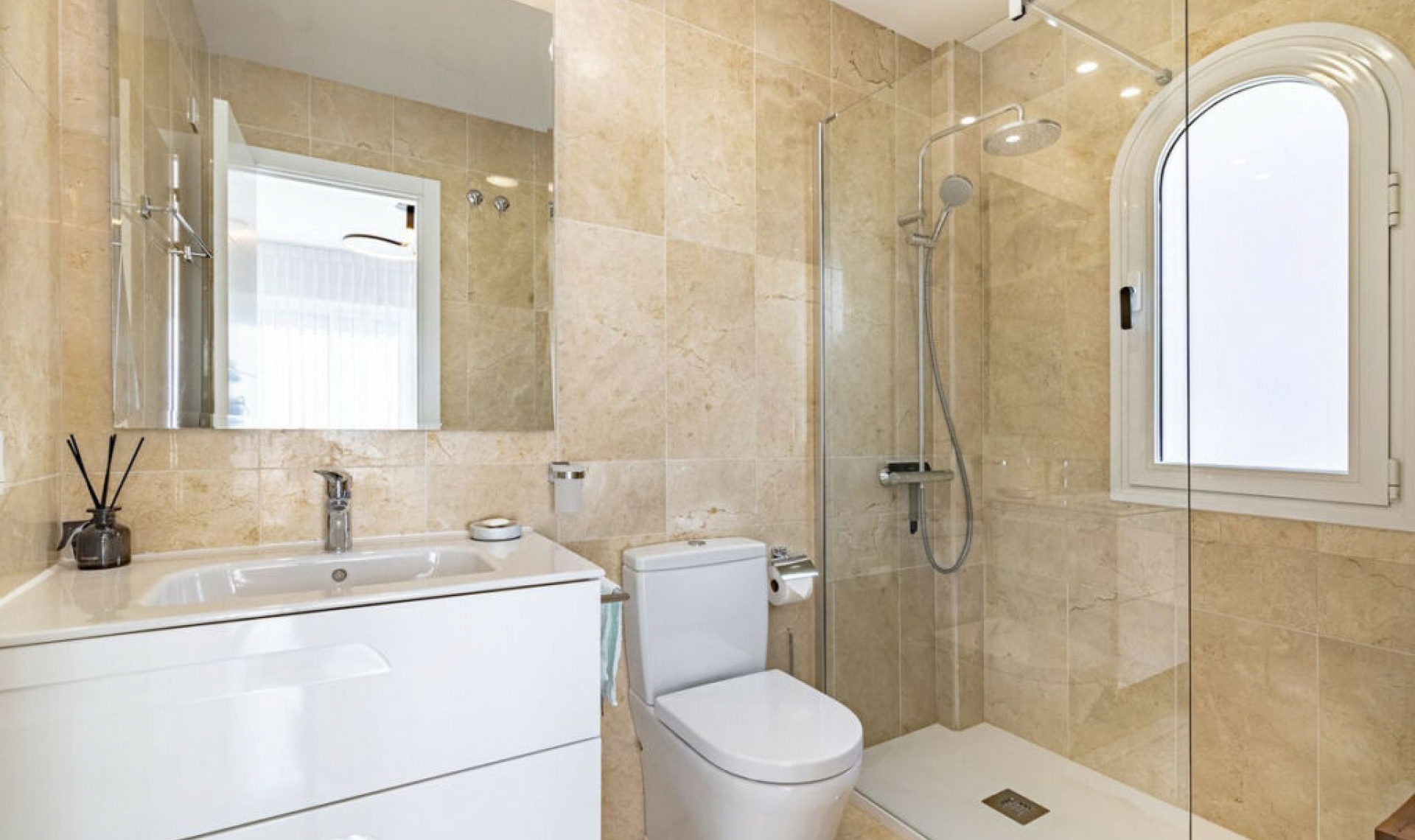 Další prodej - Apartment -
The Golden Mile