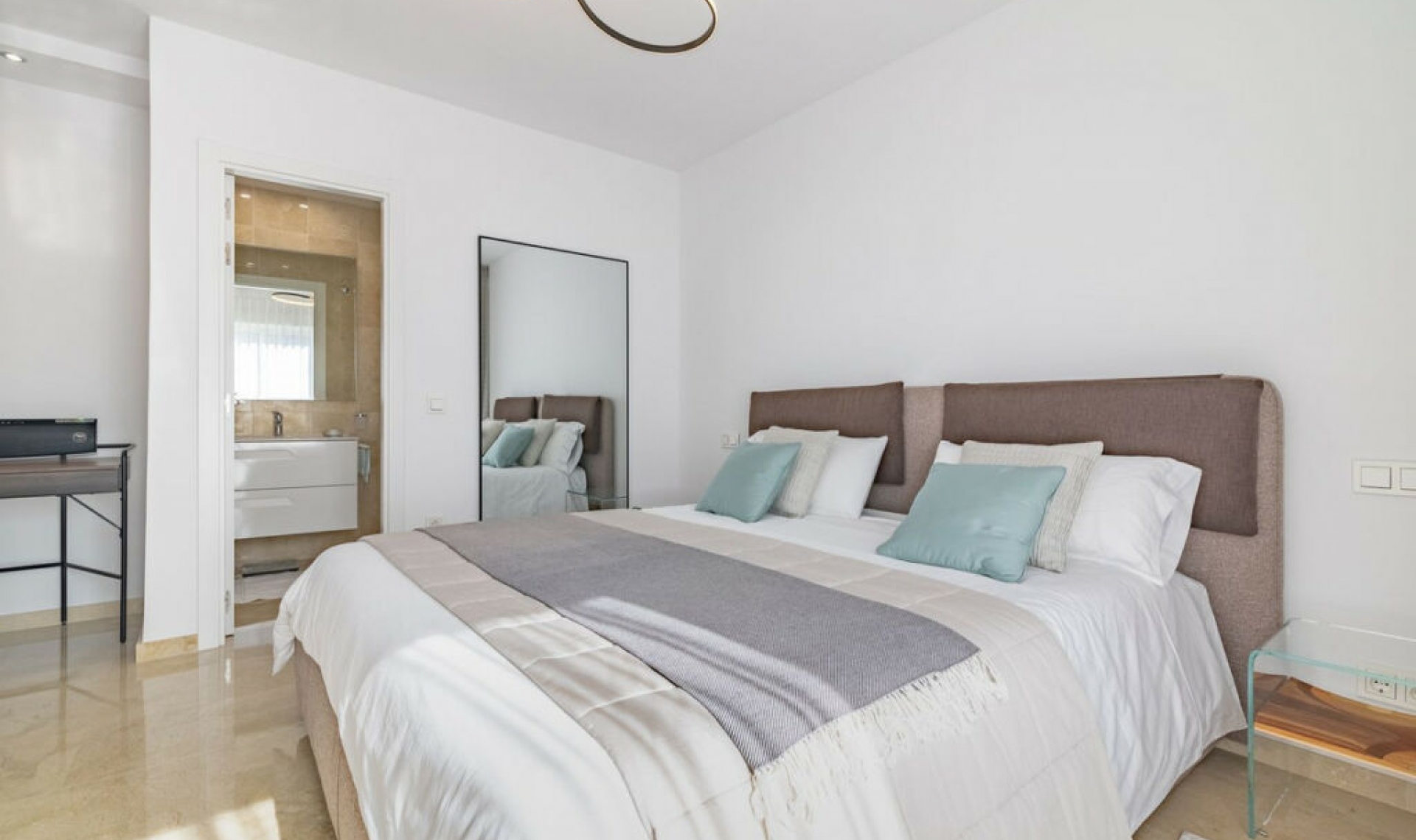 Další prodej - Apartment -
The Golden Mile