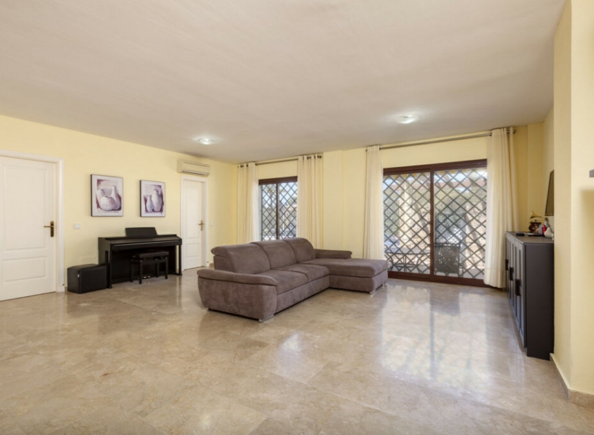 Další prodej - Apartment -
The Golden Mile