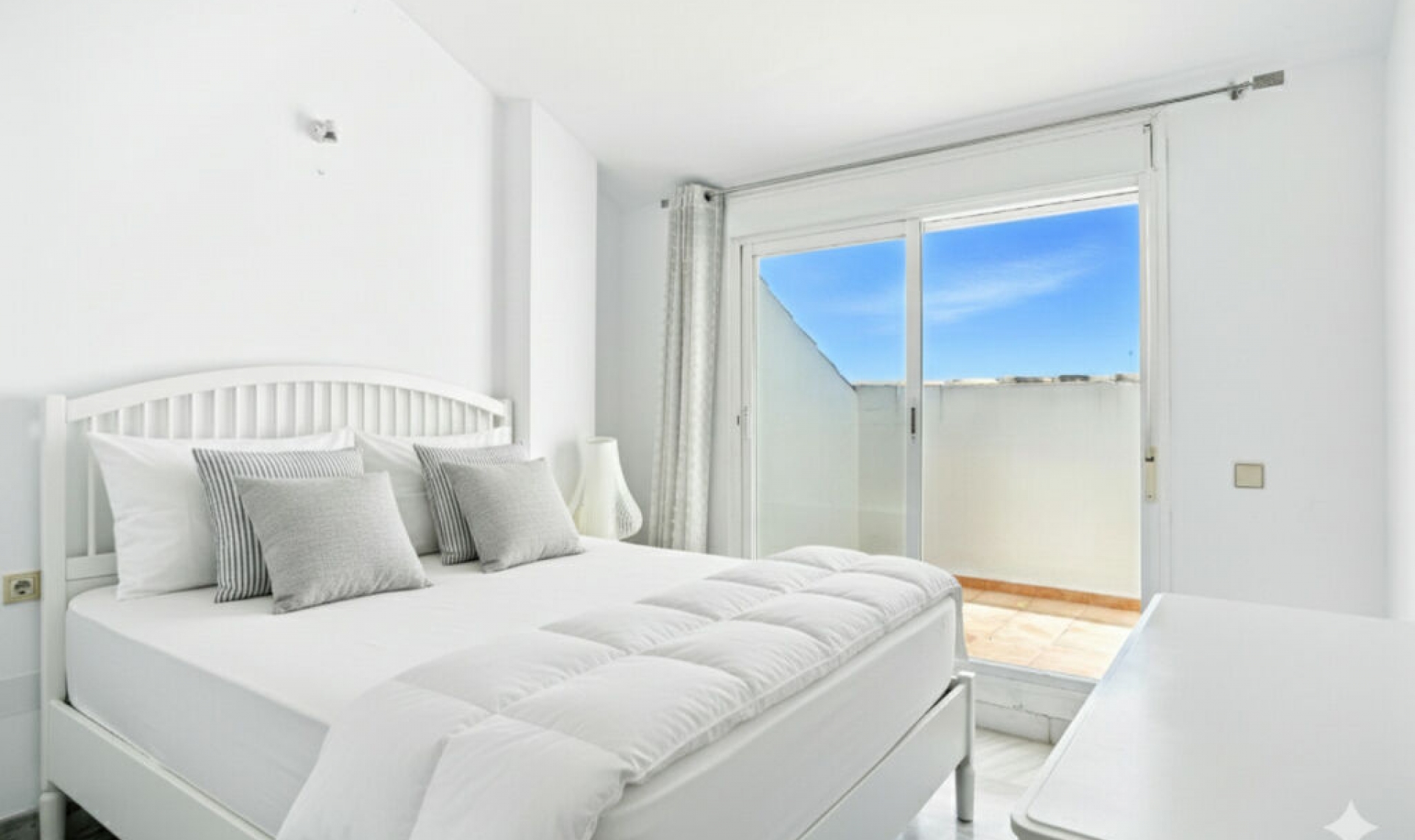 Další prodej - Apartment -
The Golden Mile