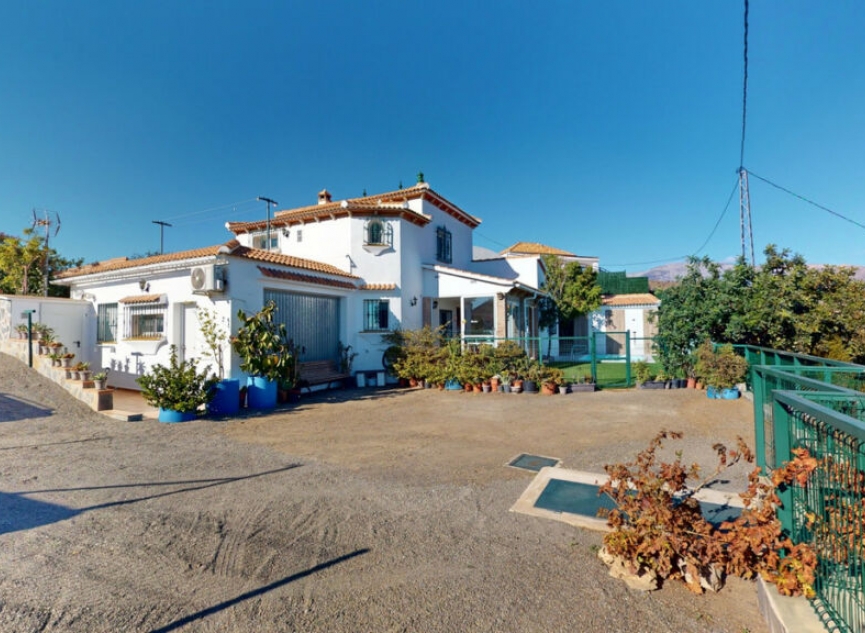 Další prodej -  -
Arenas