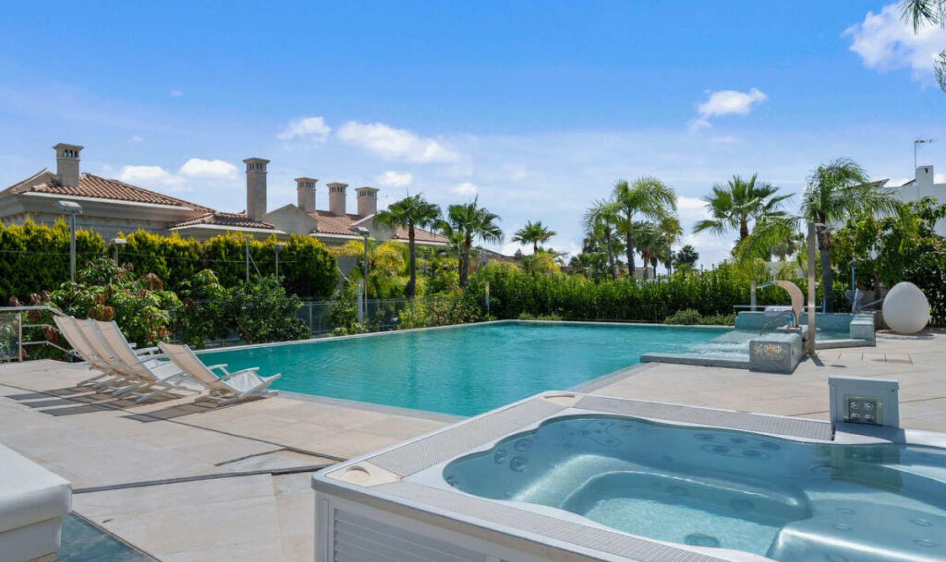 Další prodej -  -
Bahía de Marbella