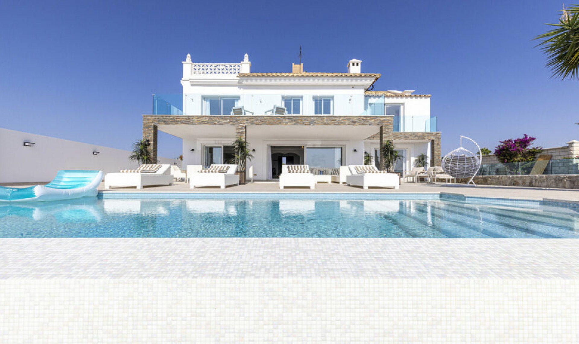 Další prodej -  -
Casares