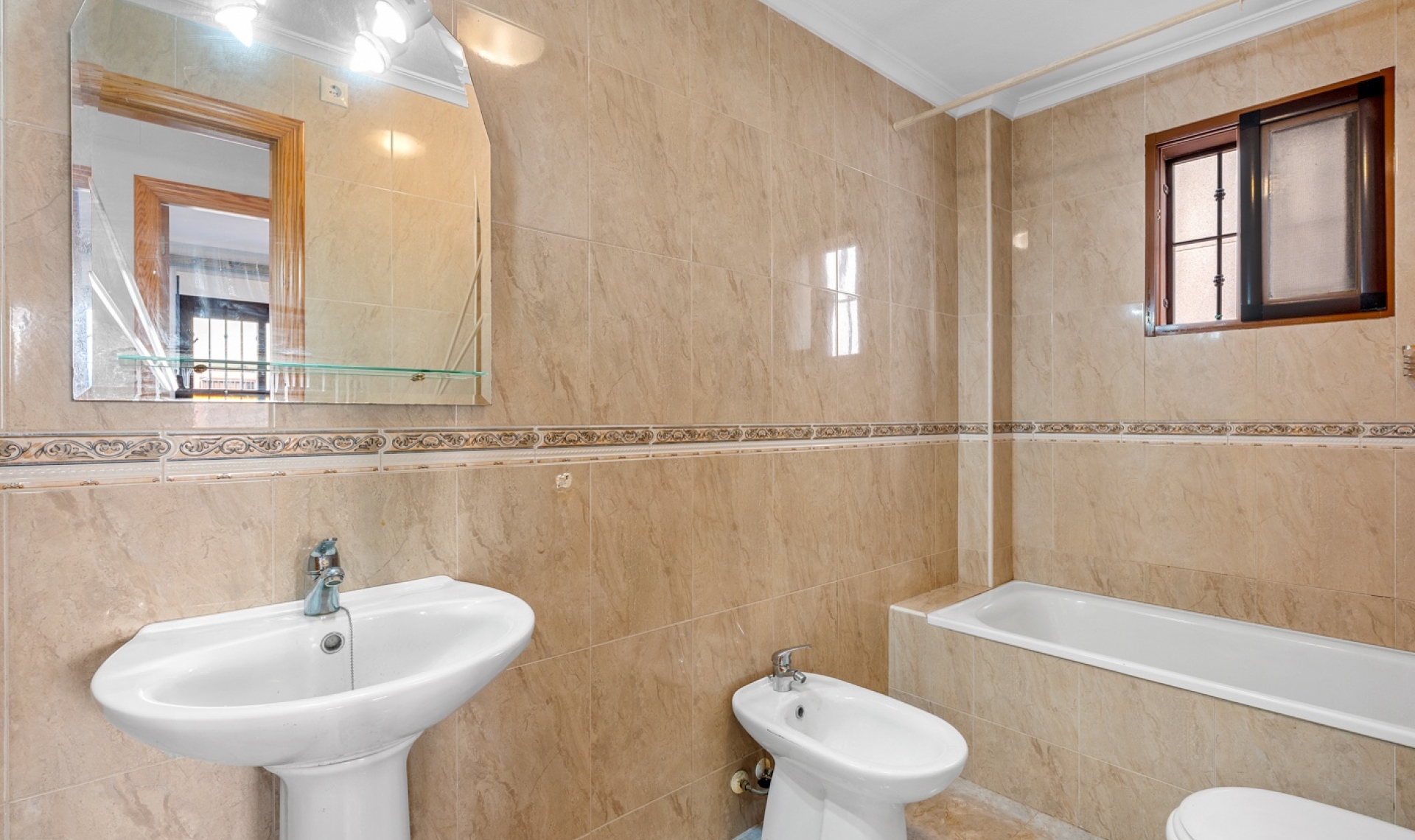 Další prodej -  -
Daya Vieja