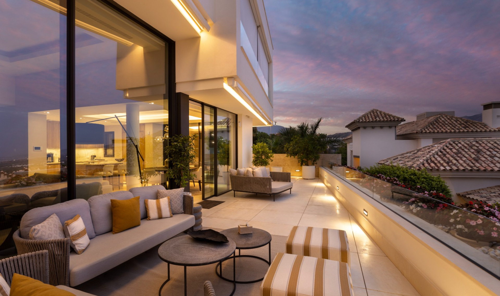 Další prodej - Duplex -
La Quinta