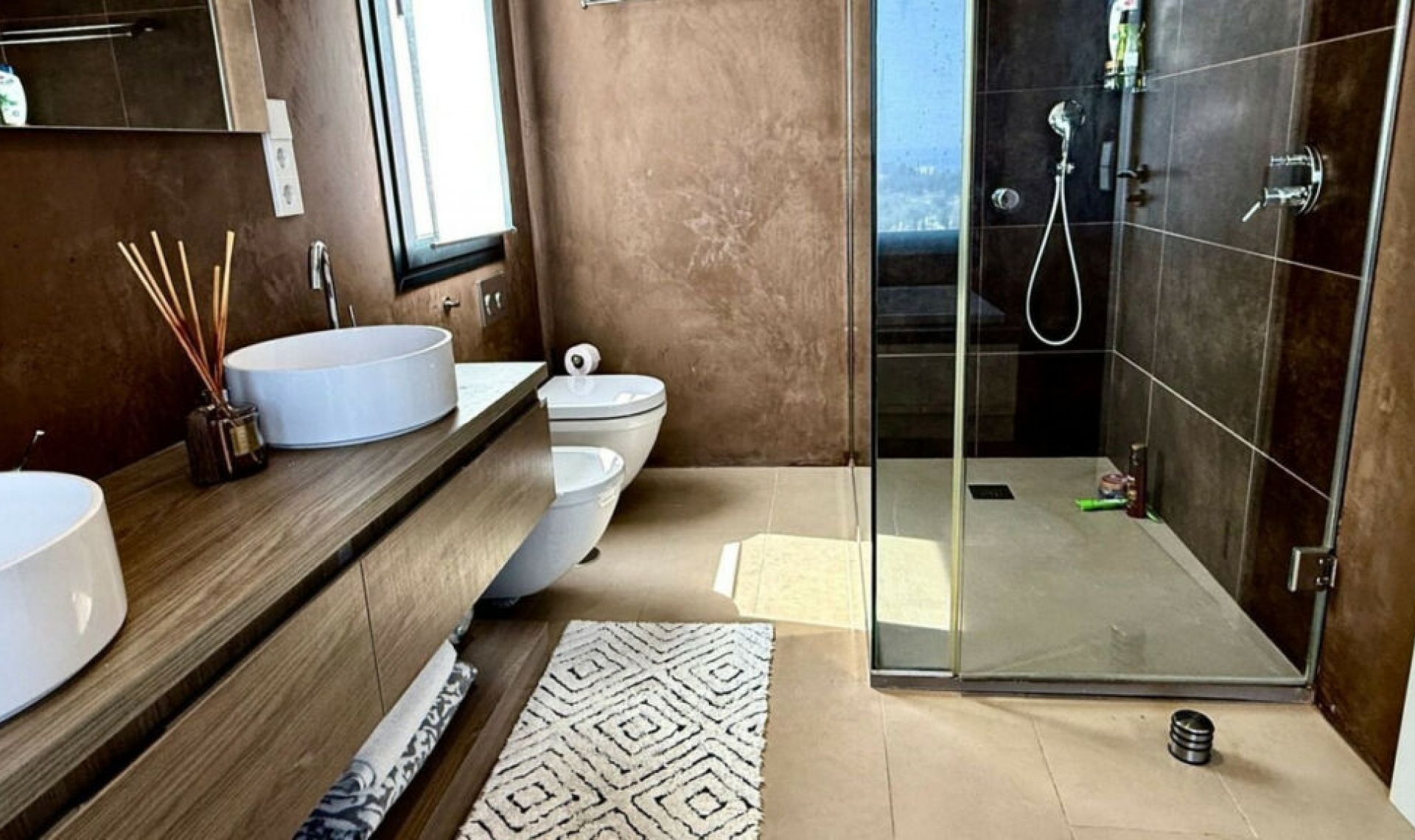 Další prodej -  -
El Paraiso