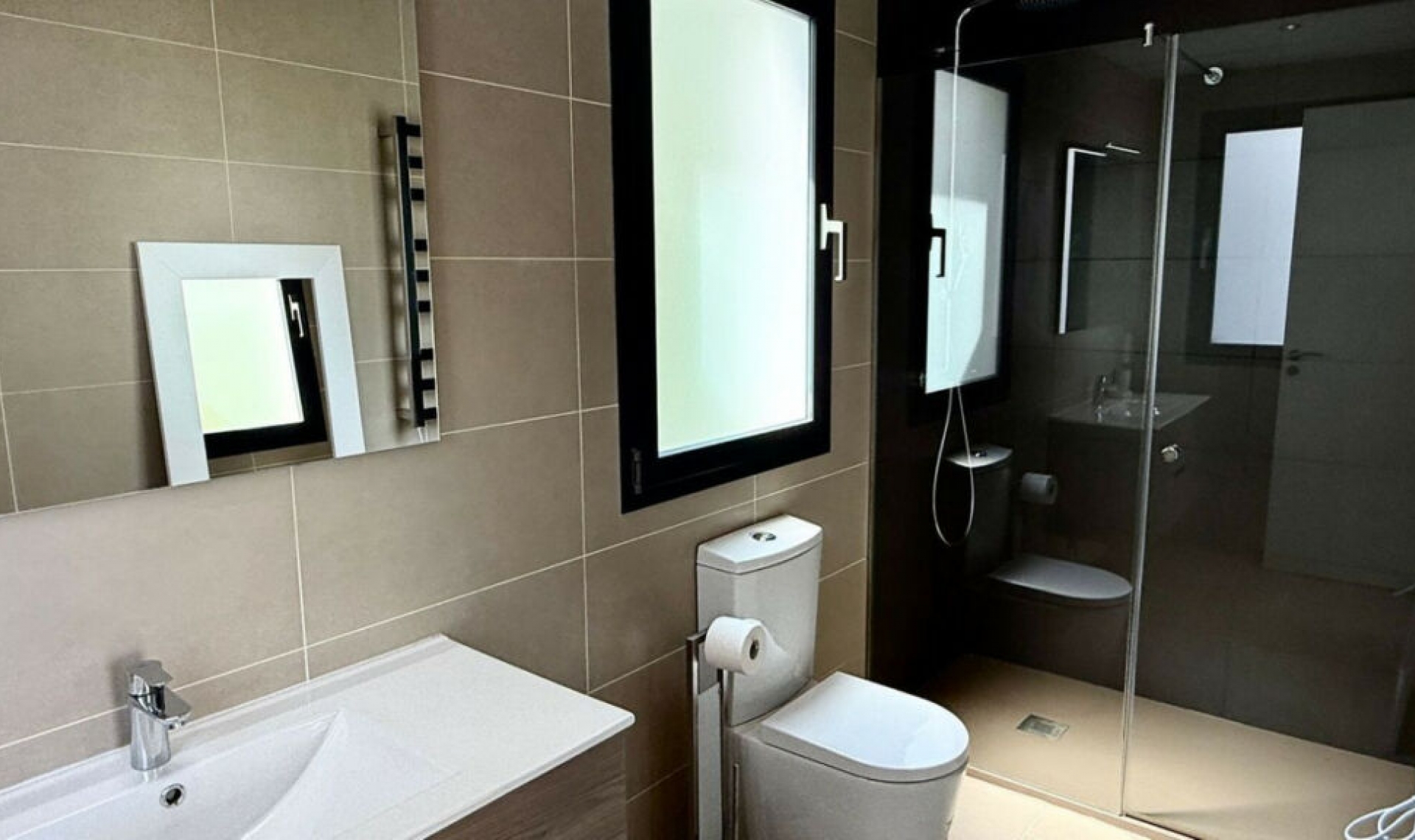 Další prodej -  -
El Paraiso