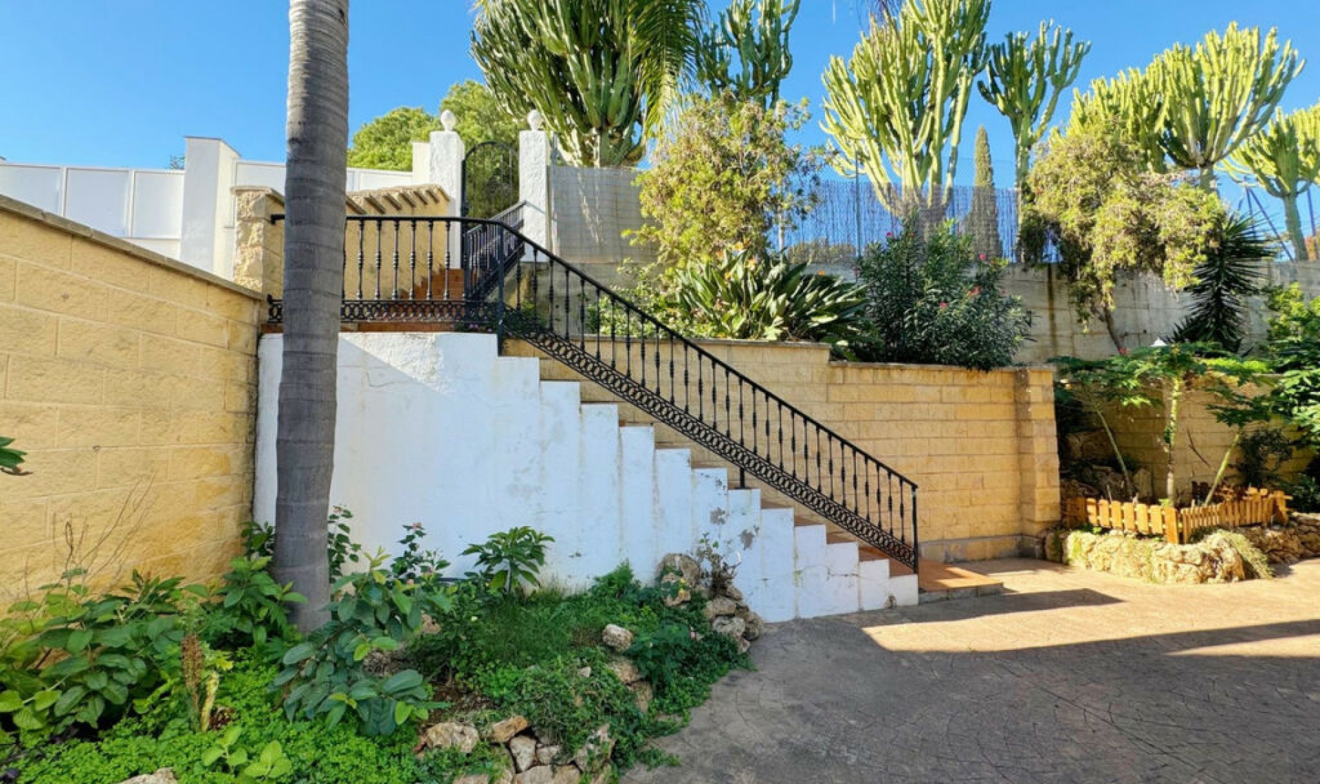 Další prodej -  -
Elviria