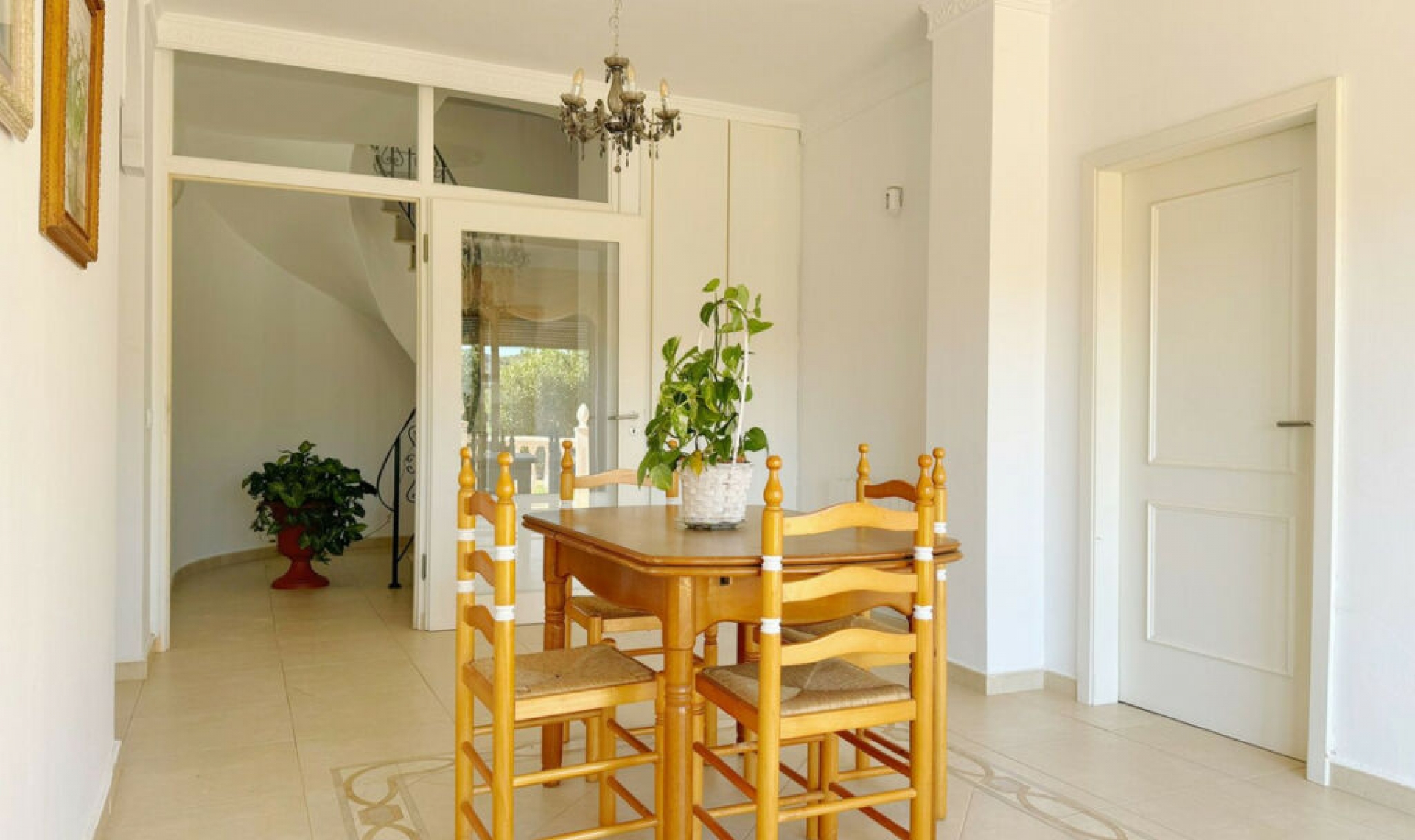 Další prodej -  -
Elviria