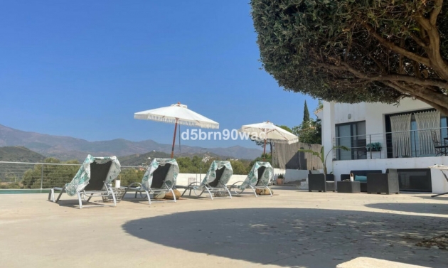  - Další prodej - Estepona - Estepona