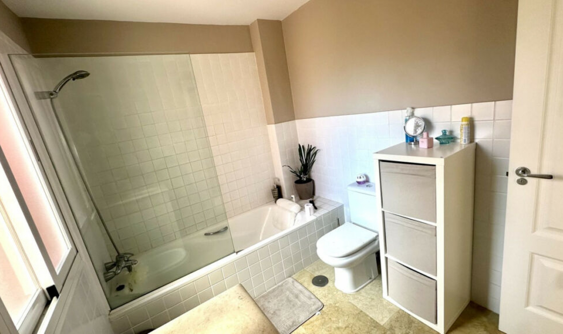 Další prodej -  -
Estepona