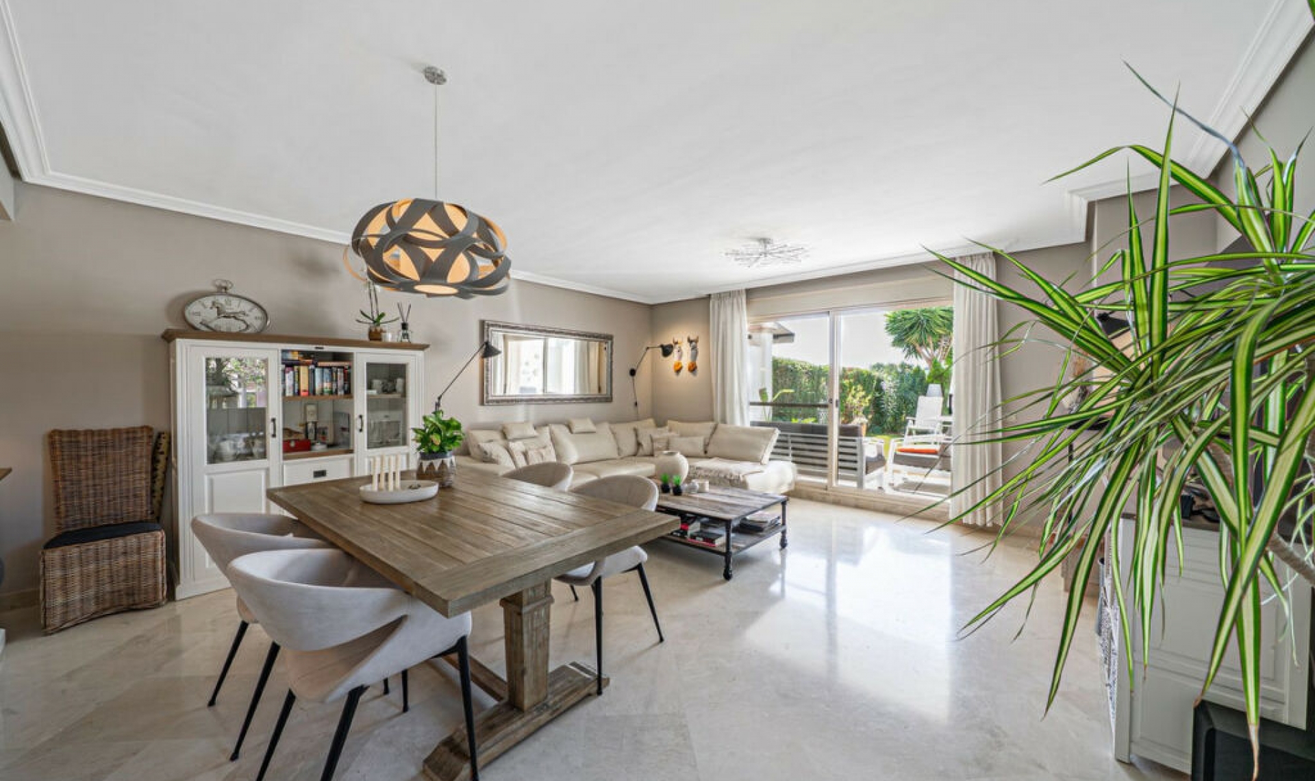 Další prodej -  -
Estepona