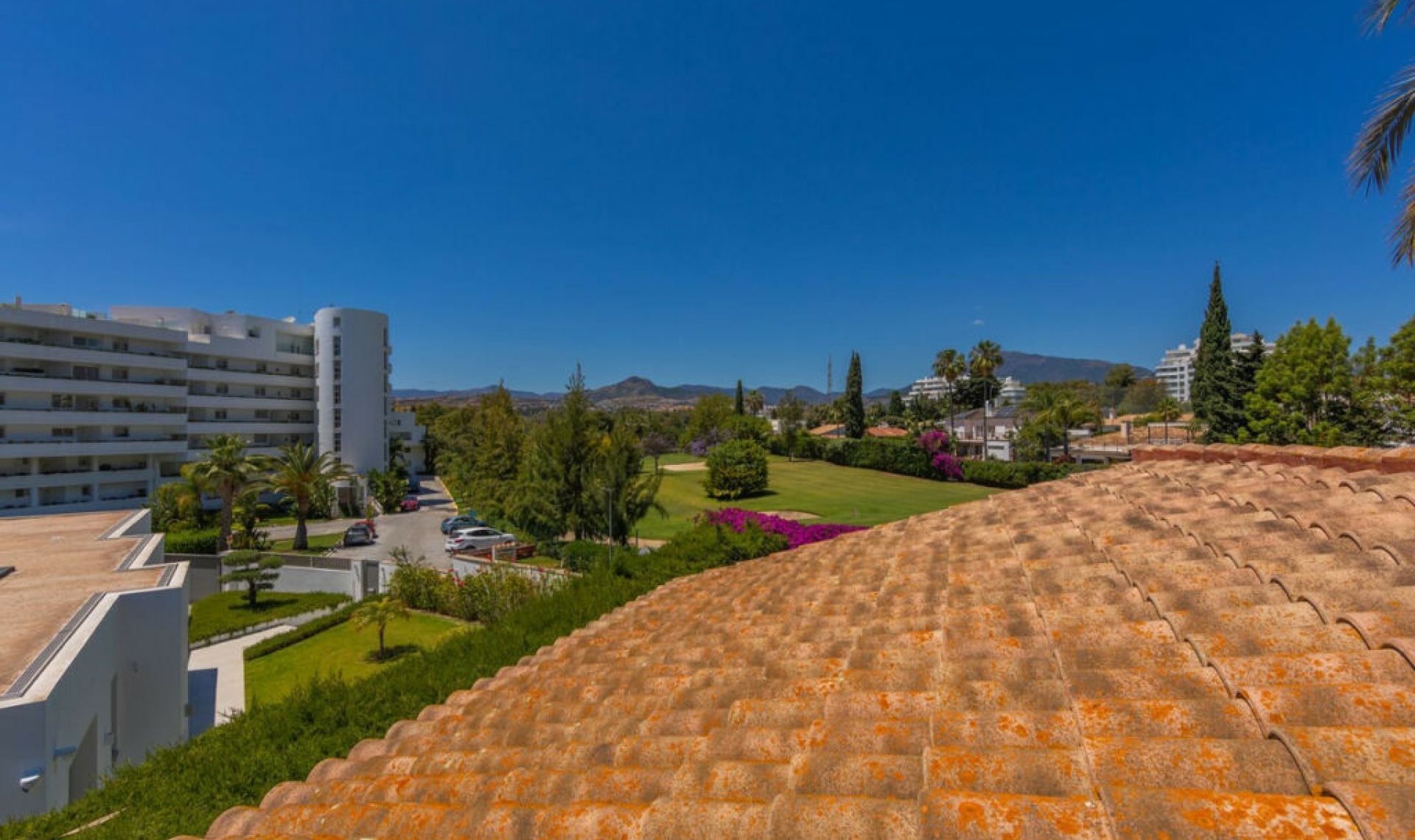 Další prodej -  -
Guadalmina Alta