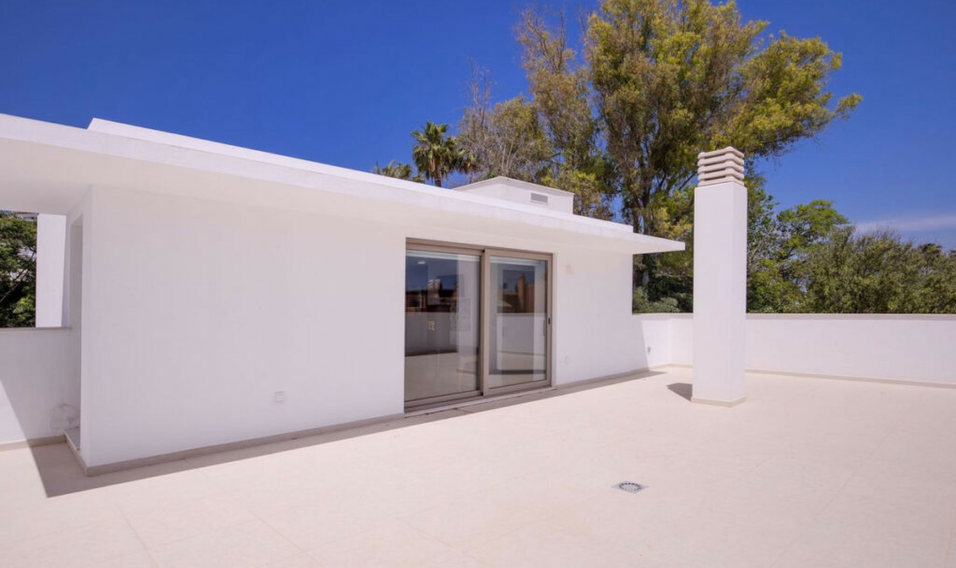 Další prodej -  -
Guadalmina Baja