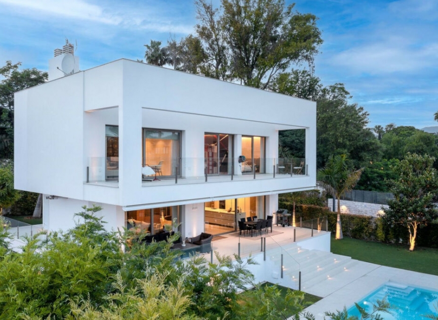 Další prodej -  -
Guadalmina Baja